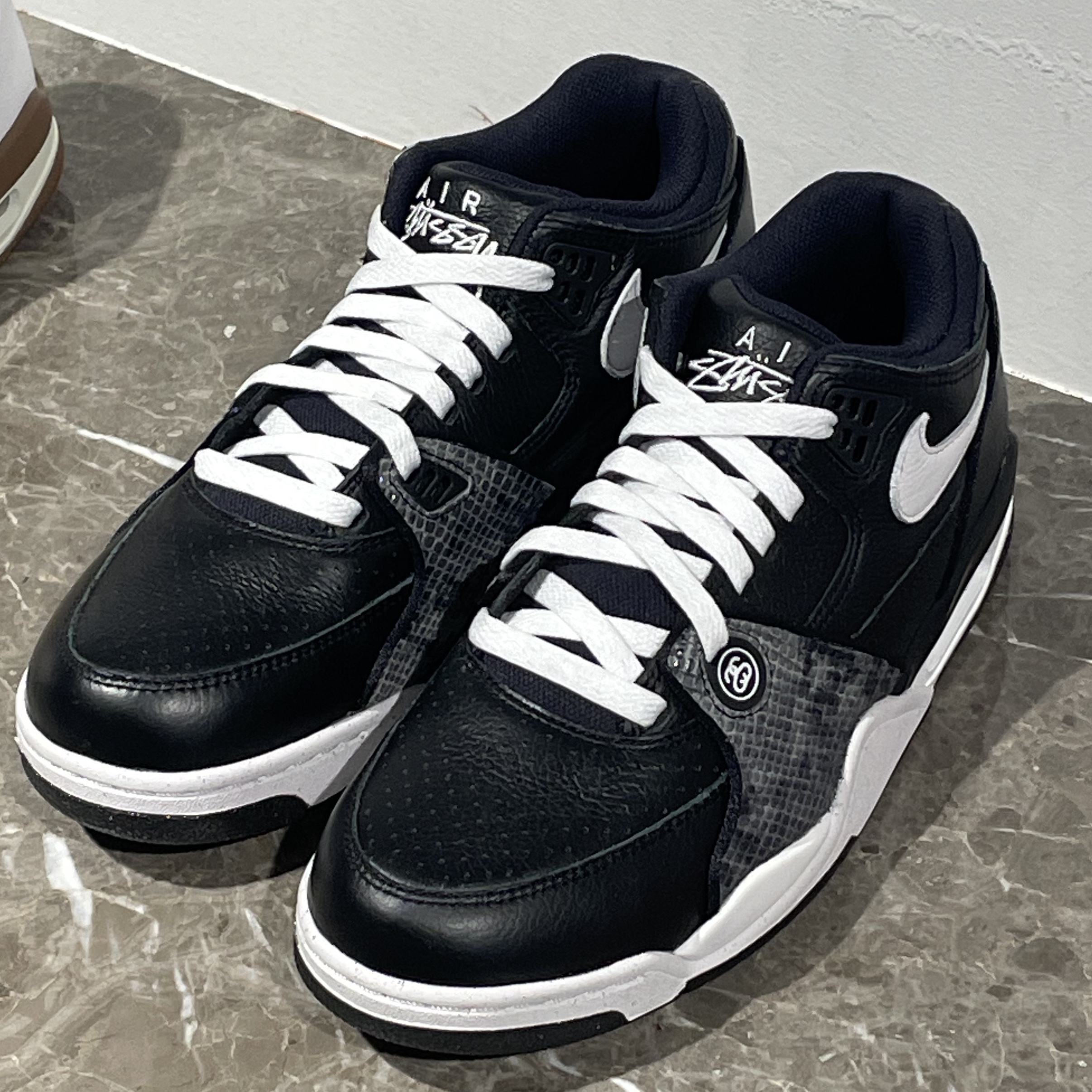 Nike x Stussy Air Flight 89 Low Black White 착용 스타일