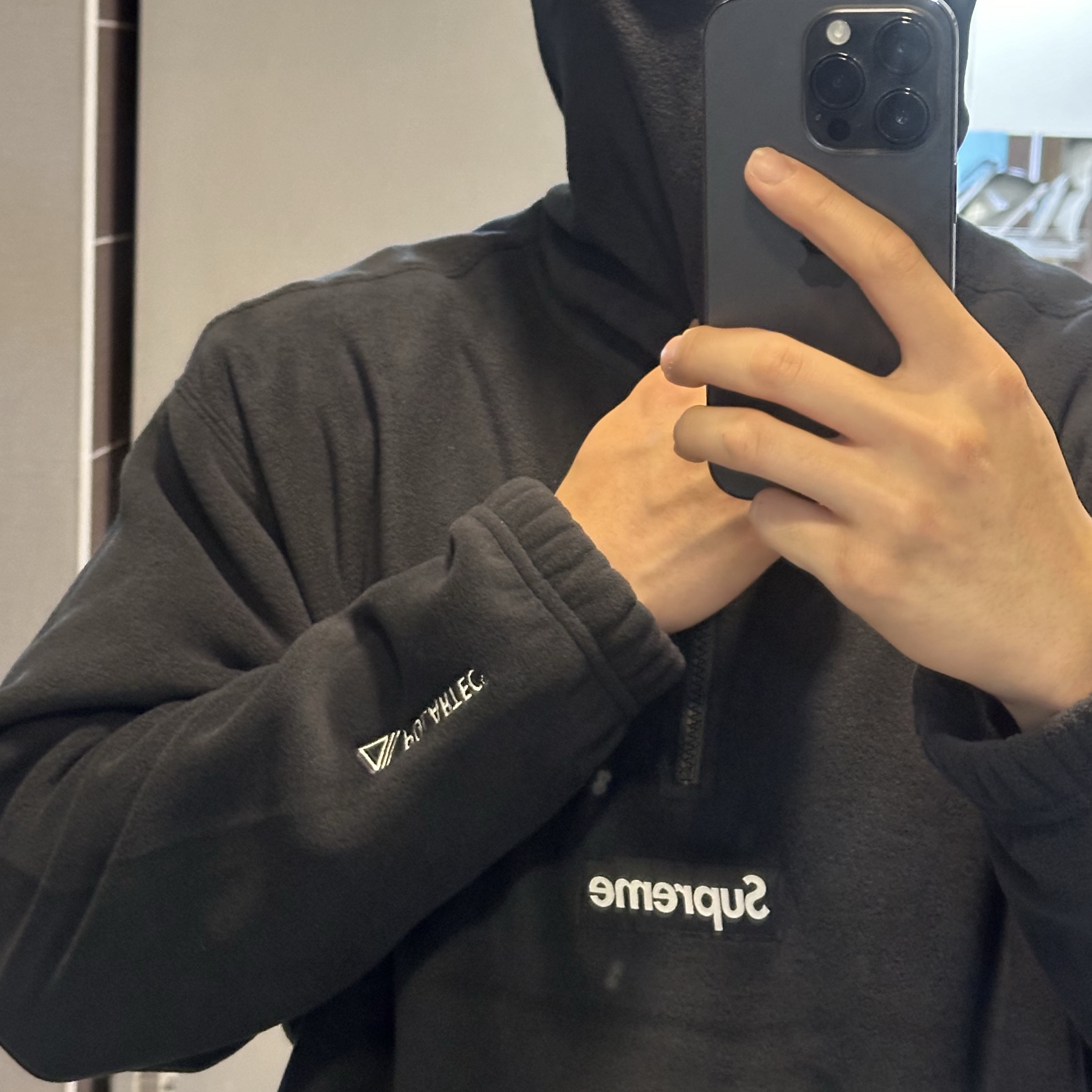 Supreme Polartec Facemask Half Zip Hooded Sweatshirt Black - 23FW 착용 스타일
