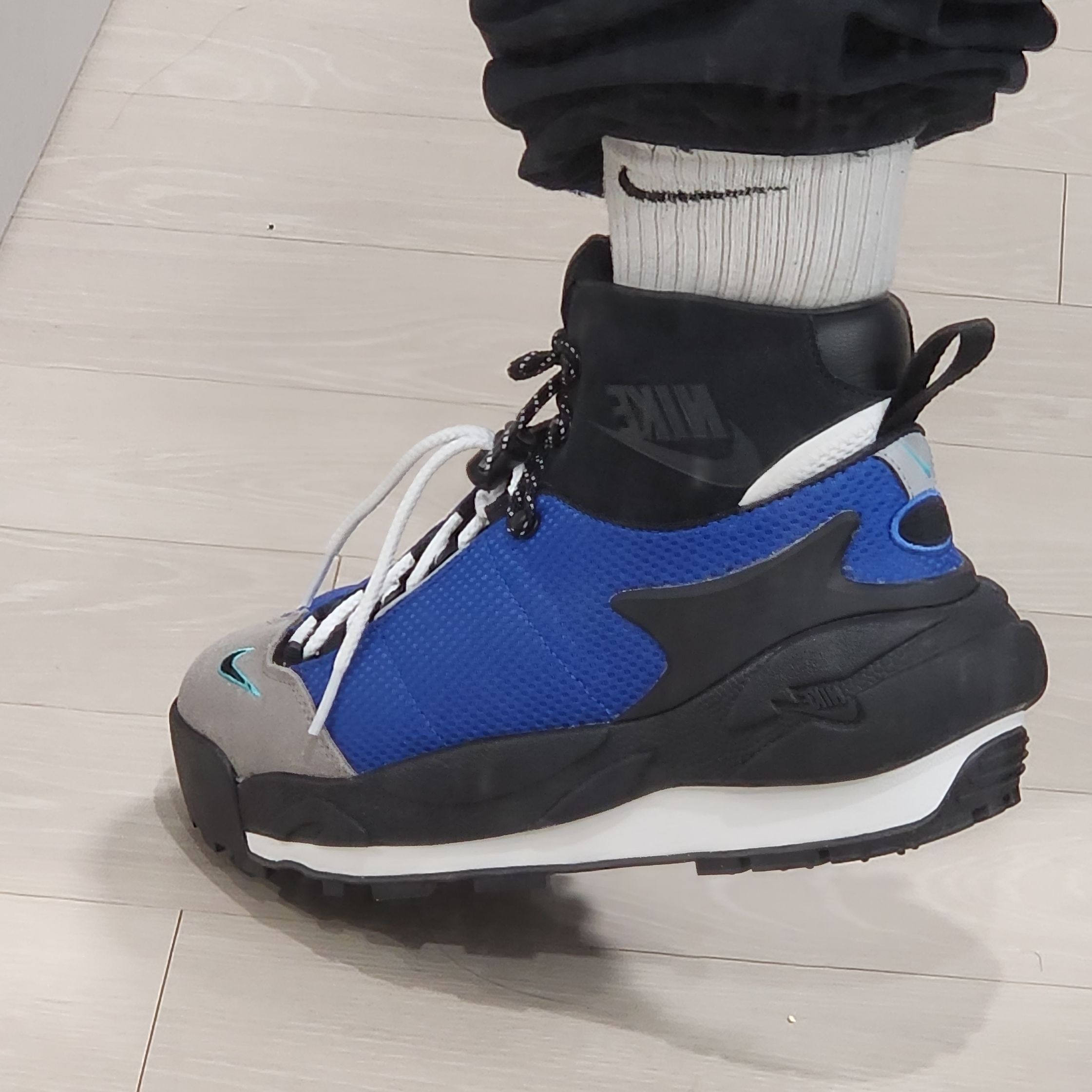 Nike x Sacai Magmascape SP Varsity Royal 착용 스타일 - 1