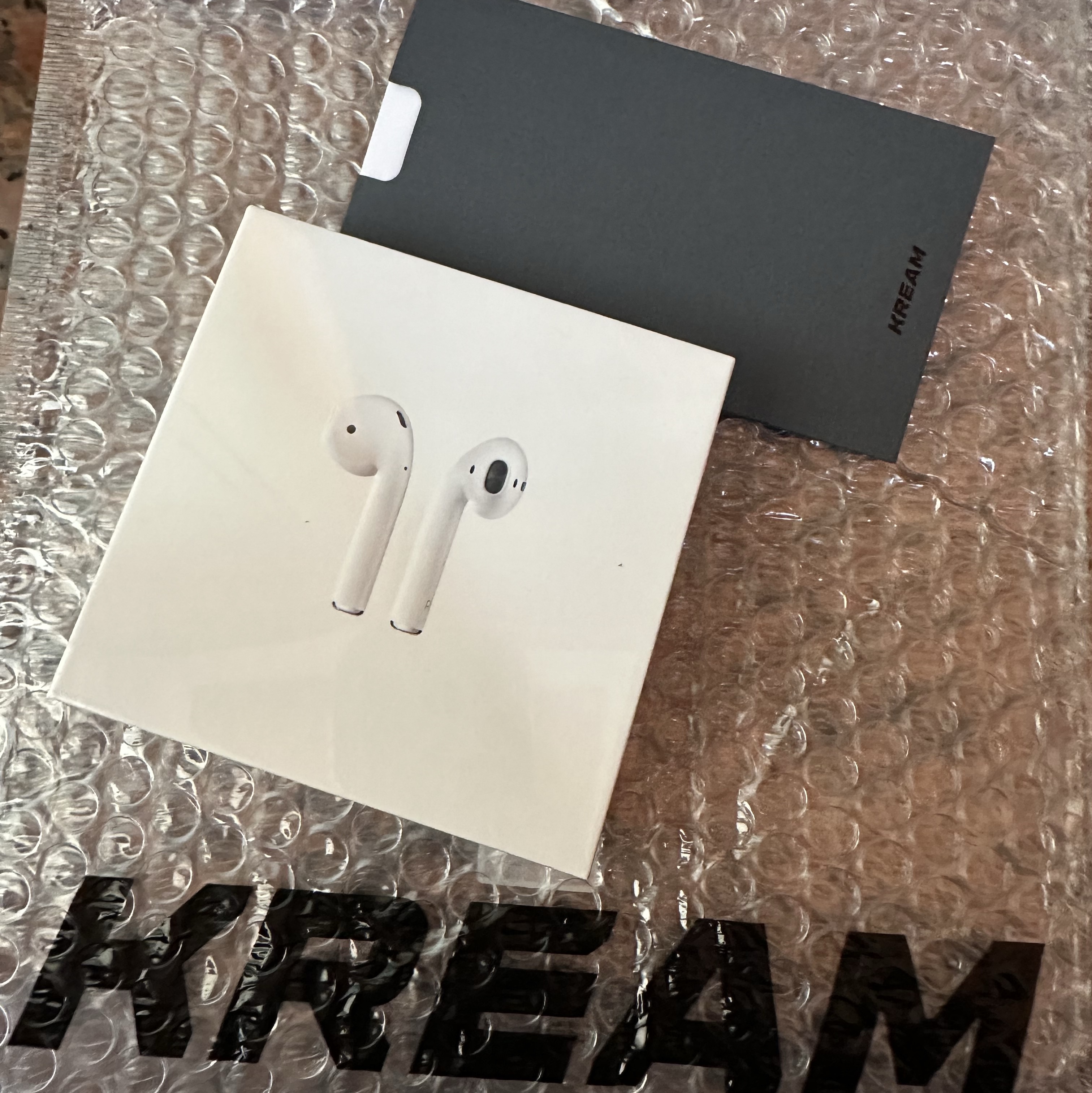 Apple AirPods 2nd Gen (Korean Ver.) 착용 스타일