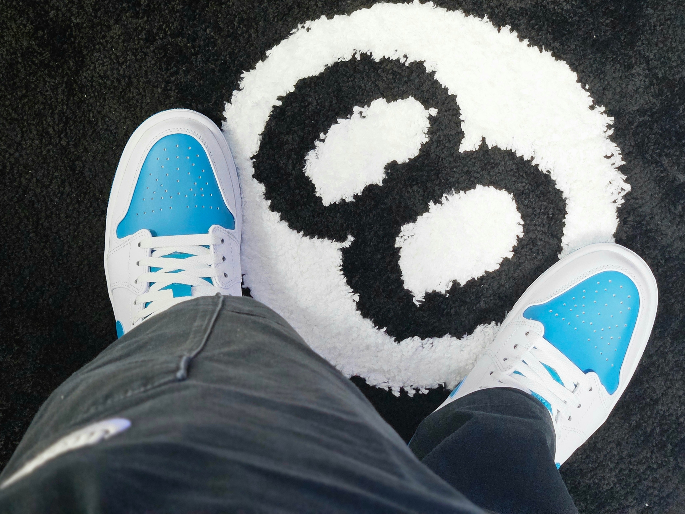 Jordan 1 Low White Aquatone 착용 스타일 - 1