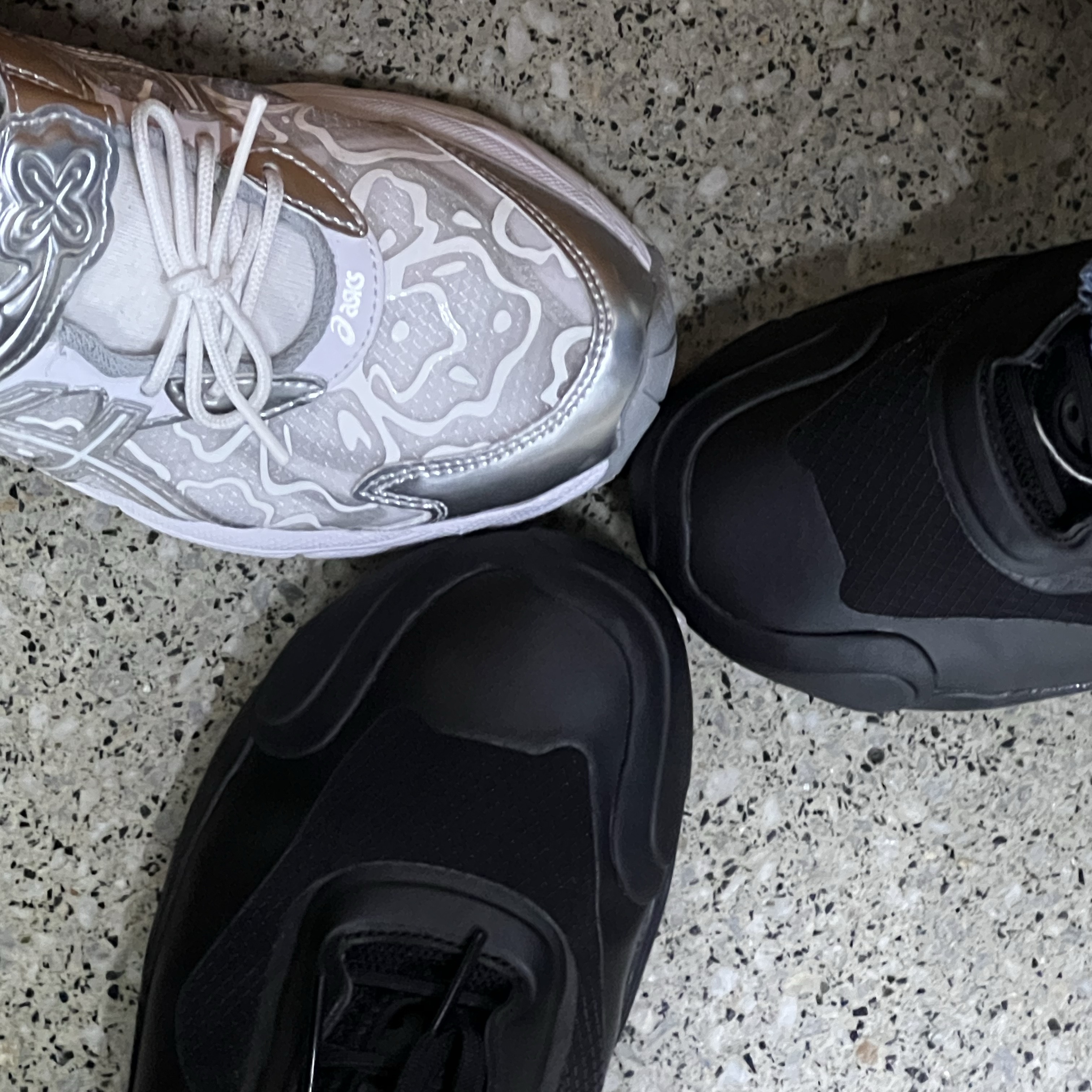 Adidas x Prada A+P Luna Rossa 21 Black, Asics x Cecilie Bahnsen GT-2160 White 착용 스타일 - 3