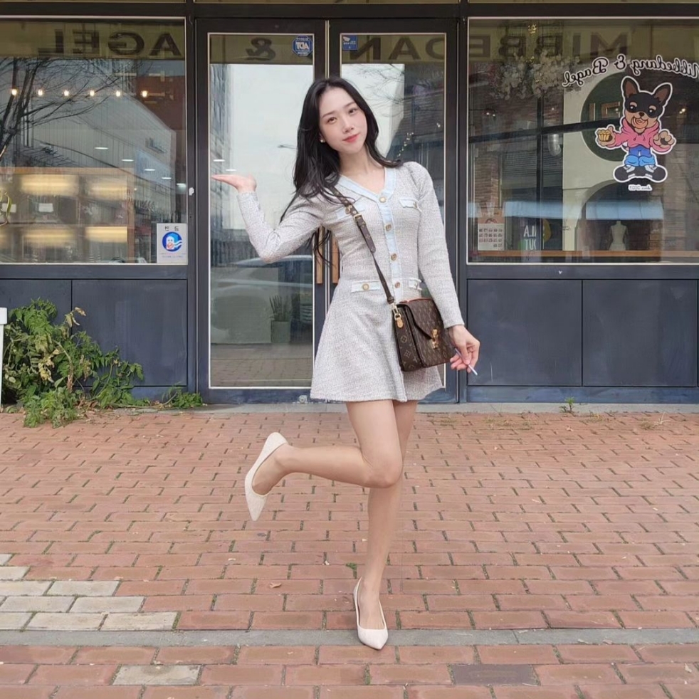 Louis Vuitton S Lock Slingbag Monogram Macassar, (W) Sandro Short Sleeve Tweed Dress Black 착용 스타일