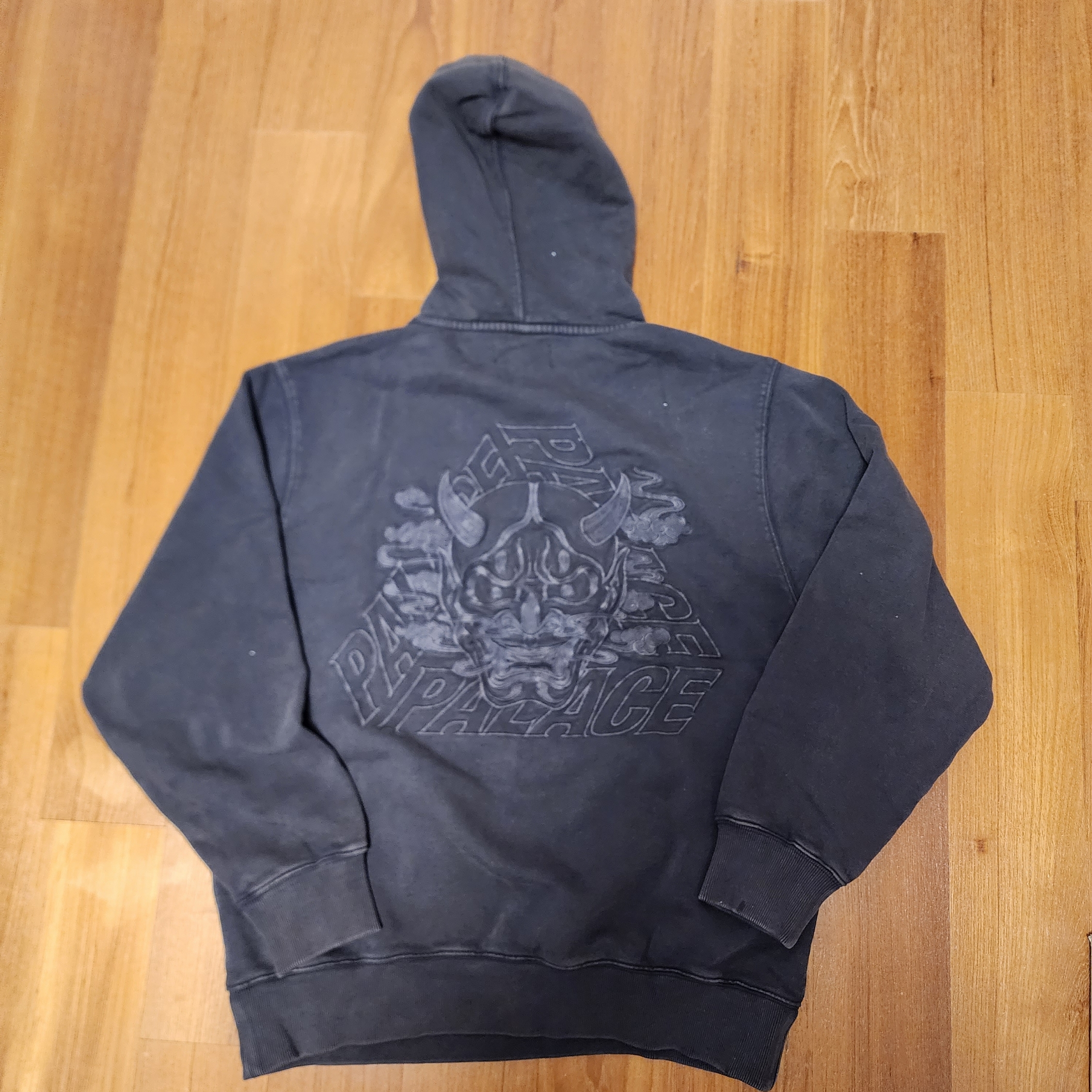 Palace Demon Hood Black - 23FW 착용 스타일 - 2