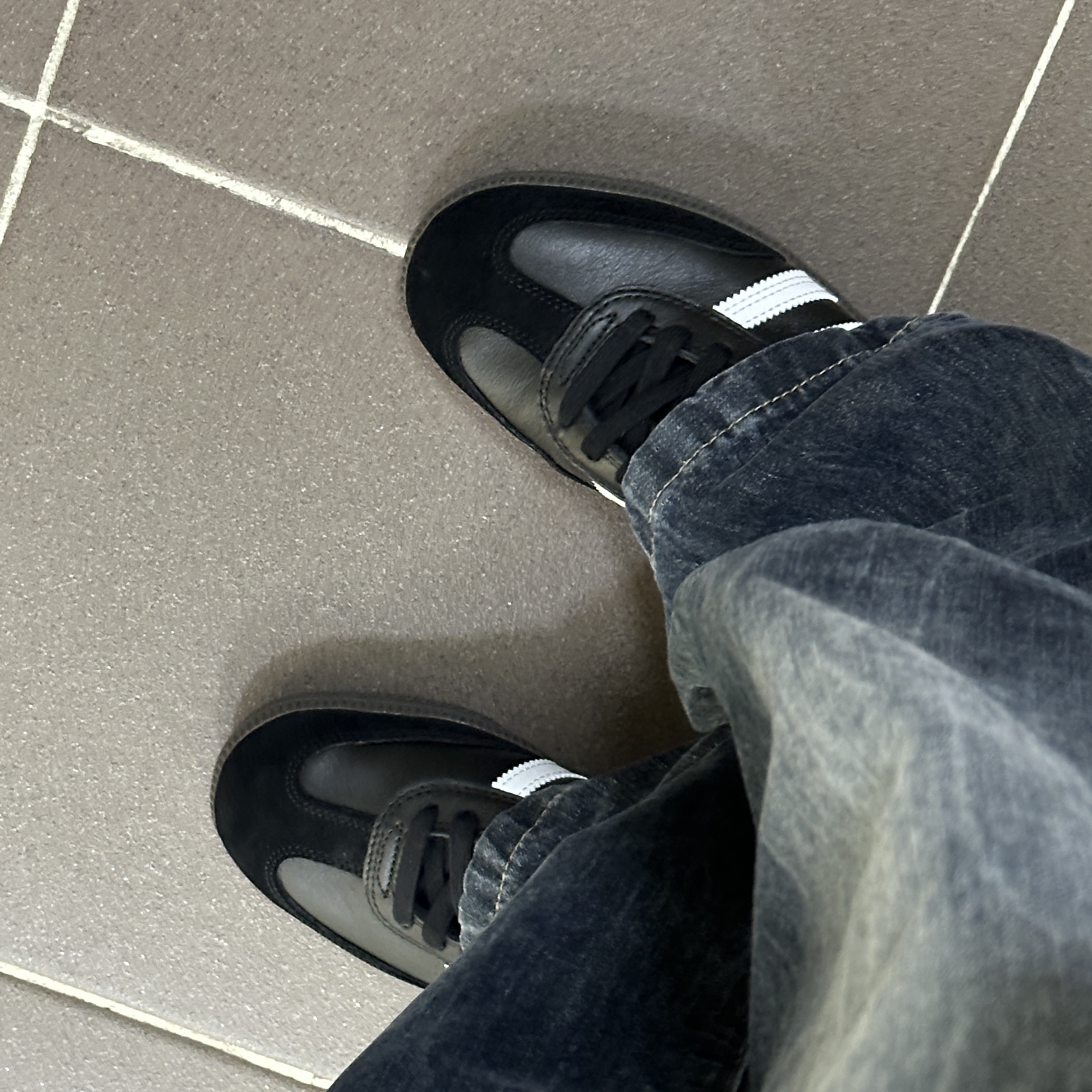Adidas Samba ADV Black 착용 스타일 - 2