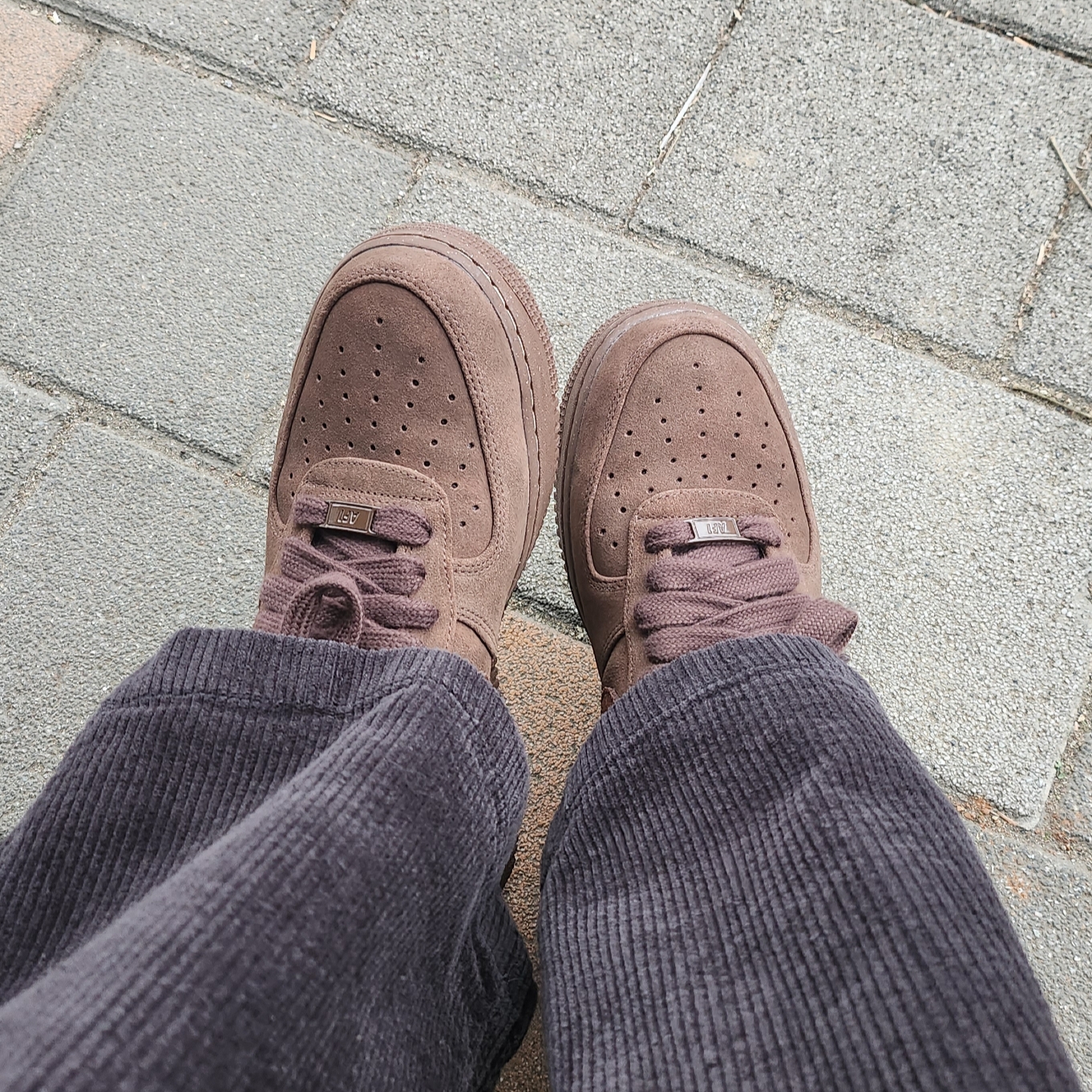 (W) Nike Air Force 1 '07 Cacao Wow 착용 스타일