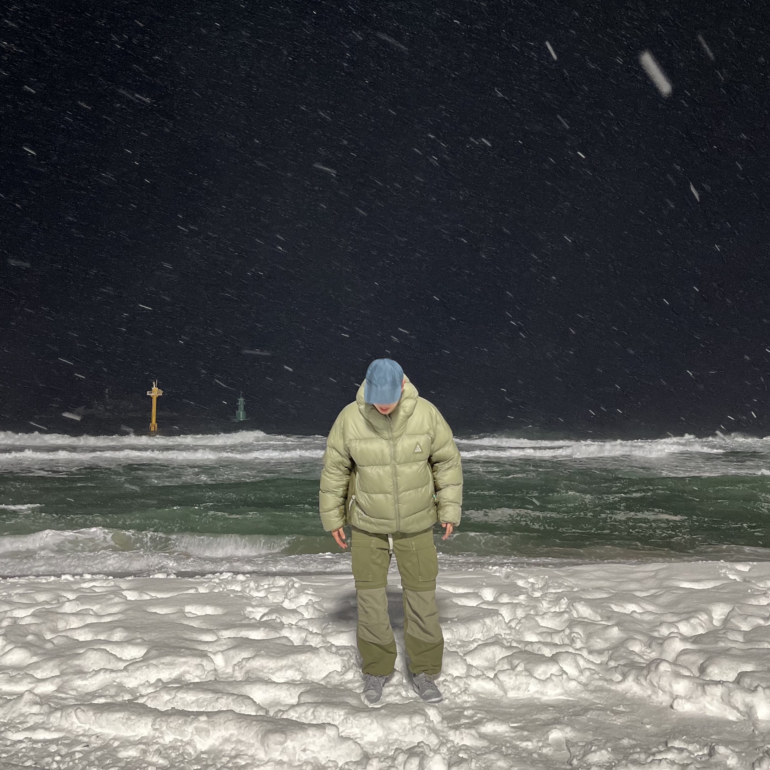 Nike ACG Therma-Fit ADV Lunar Lake Puffer Jacket Light Army - Asia 착용 스타일