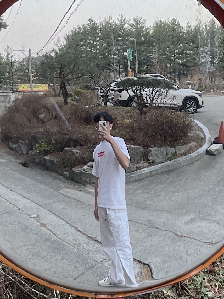 Supreme West Hollywood Box Logo T-Shirt White - 23SS, Nike x Off-White NRG Pants White 착용 스타일 - 2