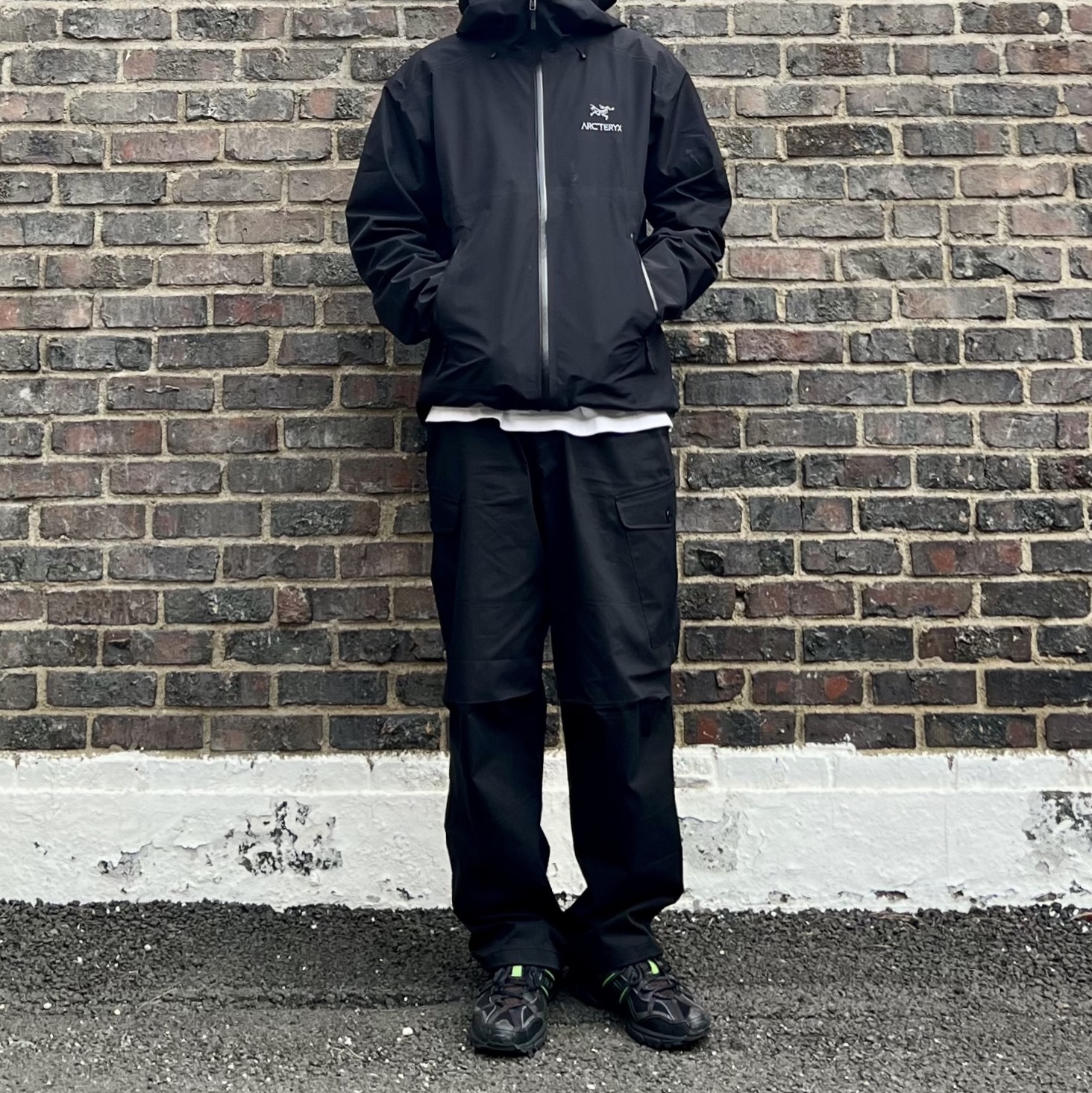 Arc'teryx Beta LT Jacket Black, Asics x Andersson Bell Gel-Sonoma 15-50 Black Green 착용 스타일