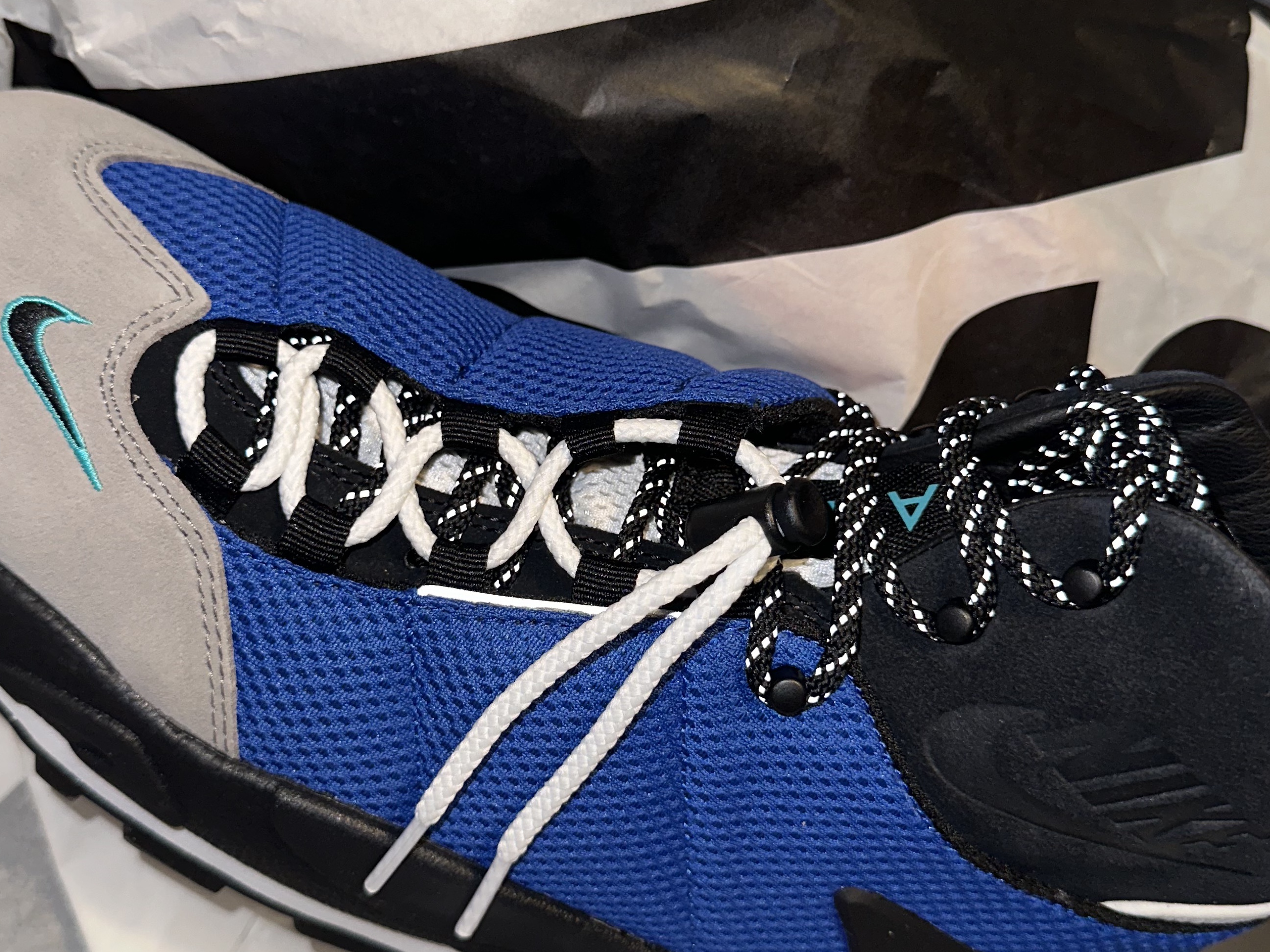 Nike x Sacai Magmascape SP Varsity Royal 착용 스타일 - 7