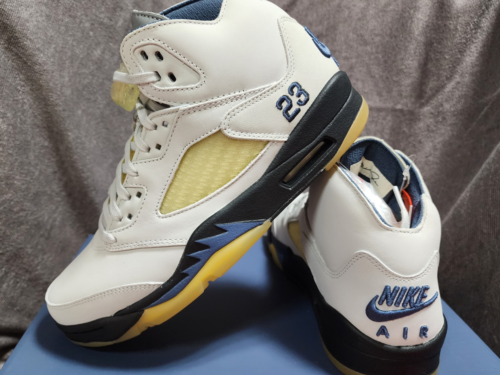 (W) Jordan 5 x A Ma Maniere Retro Dawn 착용 스타일 - 2
