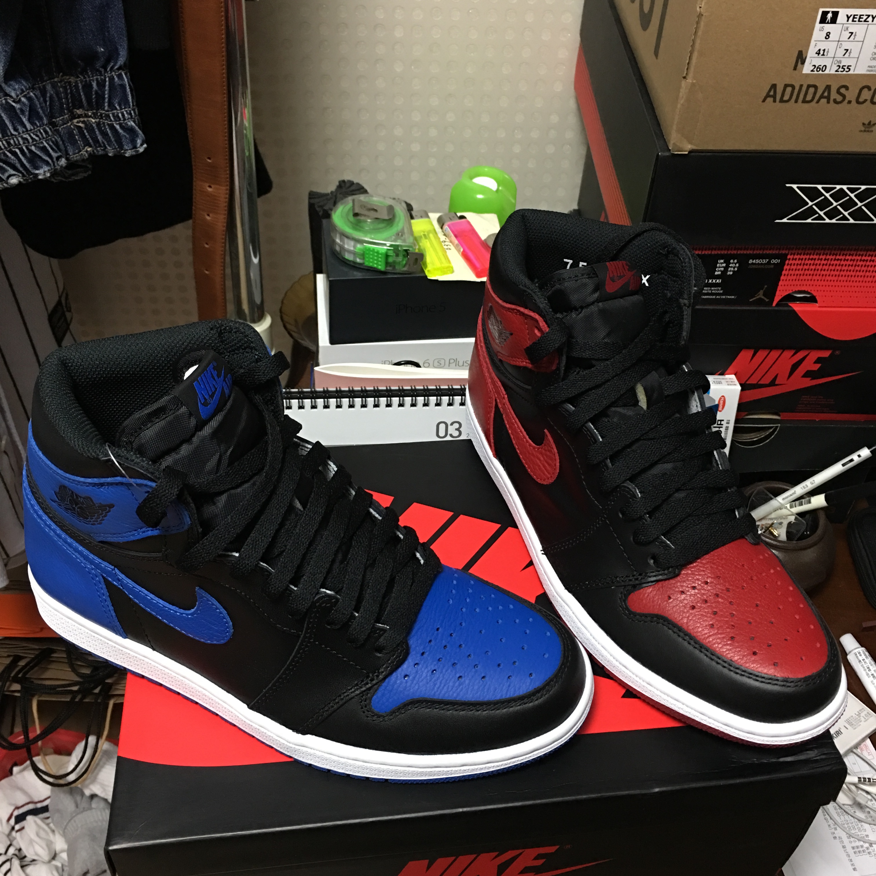 Jordan 1 Retro High OG Bred Banned 2016, Jordan 1 Retro Royal 2017 착용 스타일