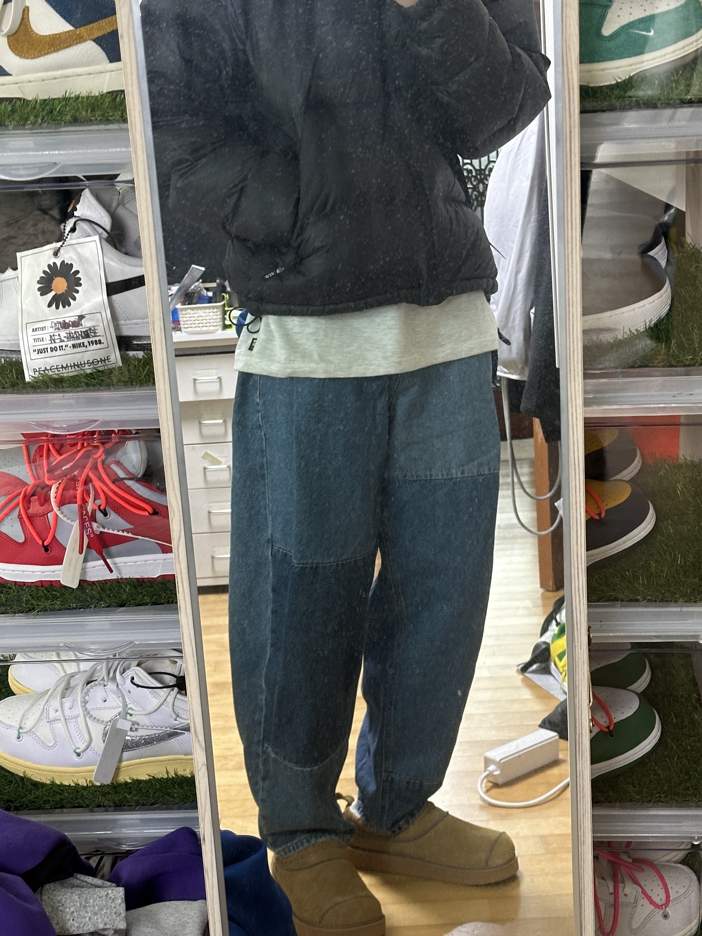 Ader Error Moc Camel, Zara x Ader Error Barrel Leg Jeans Blue 착용 스타일 - 1