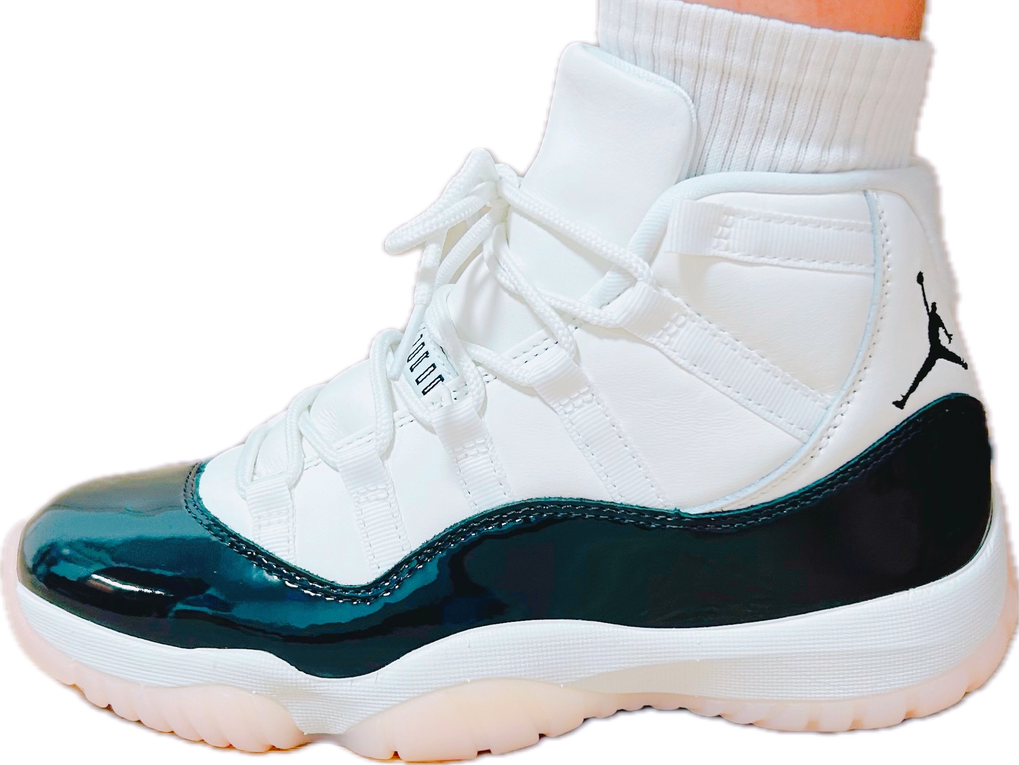 (W) Jordan 11 Retro Neapolitan 착용 스타일