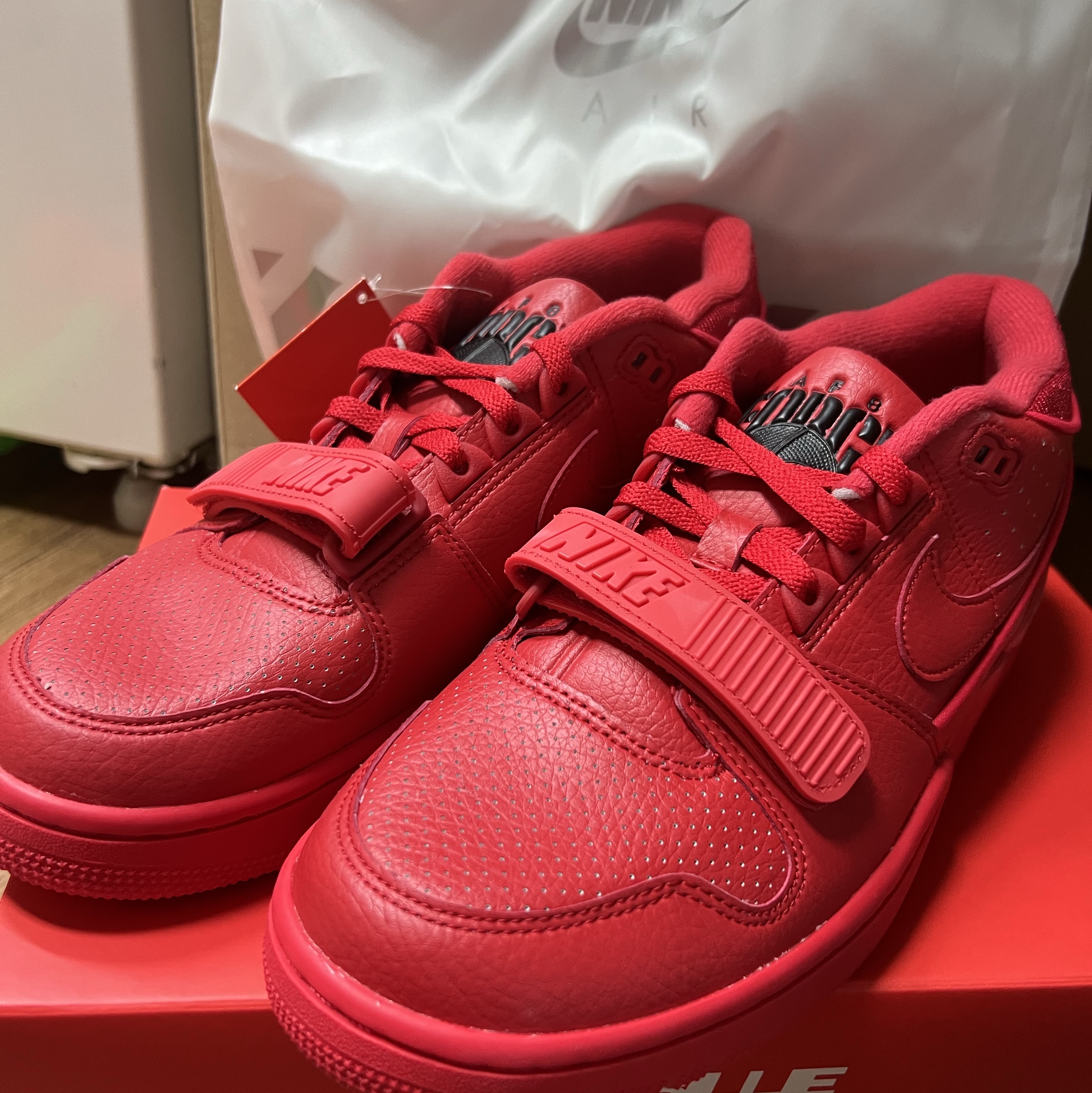 Nike x Billie Eilish Air Alpha Force 88 Fire Red 착용 스타일