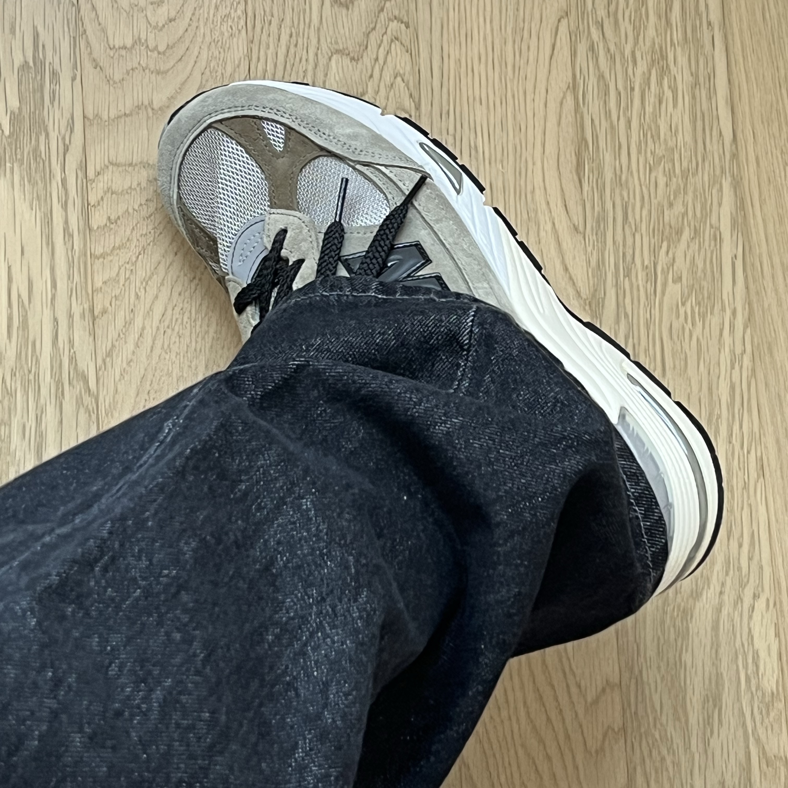 New Balance x JJJJound 991 Made in UK Grey 착용 스타일 - 1