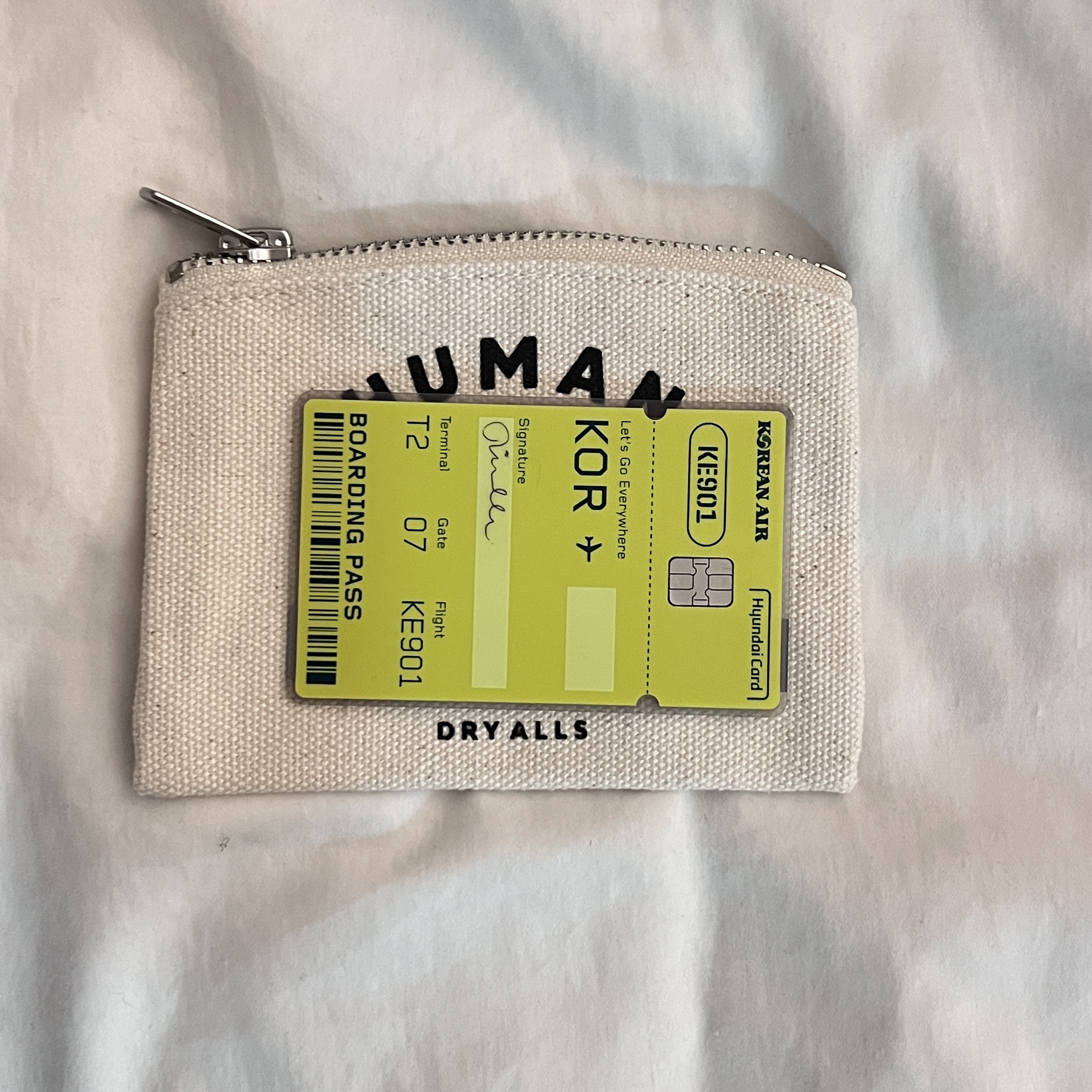 Human Made Worksout 20th Anniversary Jindo Dog 6 Panel Cap Black, Human Made Worksout 20th Anniversary Jindo Dog Card Case White 착용 스타일 - 5
