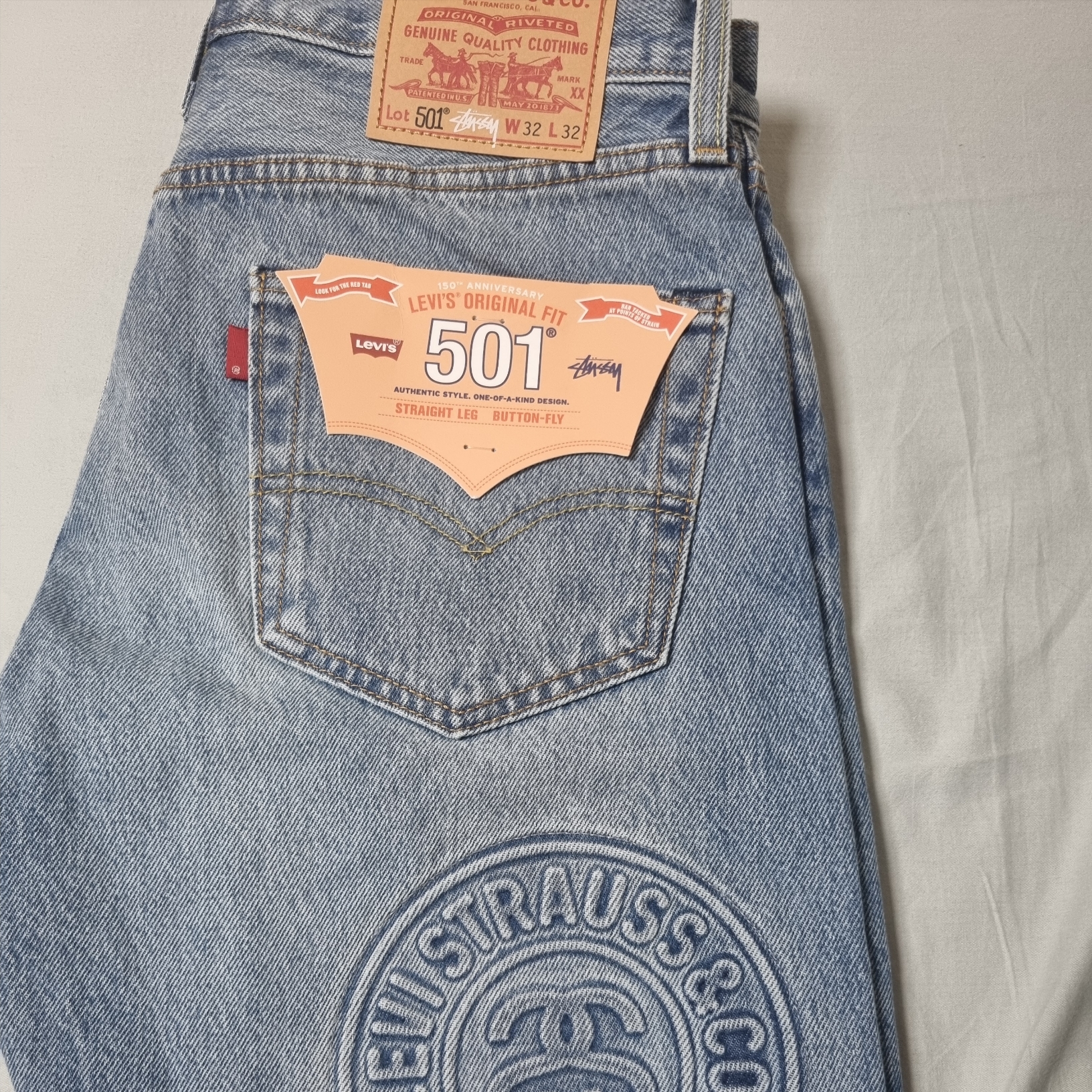 Stussy x Levi's Embossed 501 Jean Indigo 착용 스타일 - 1