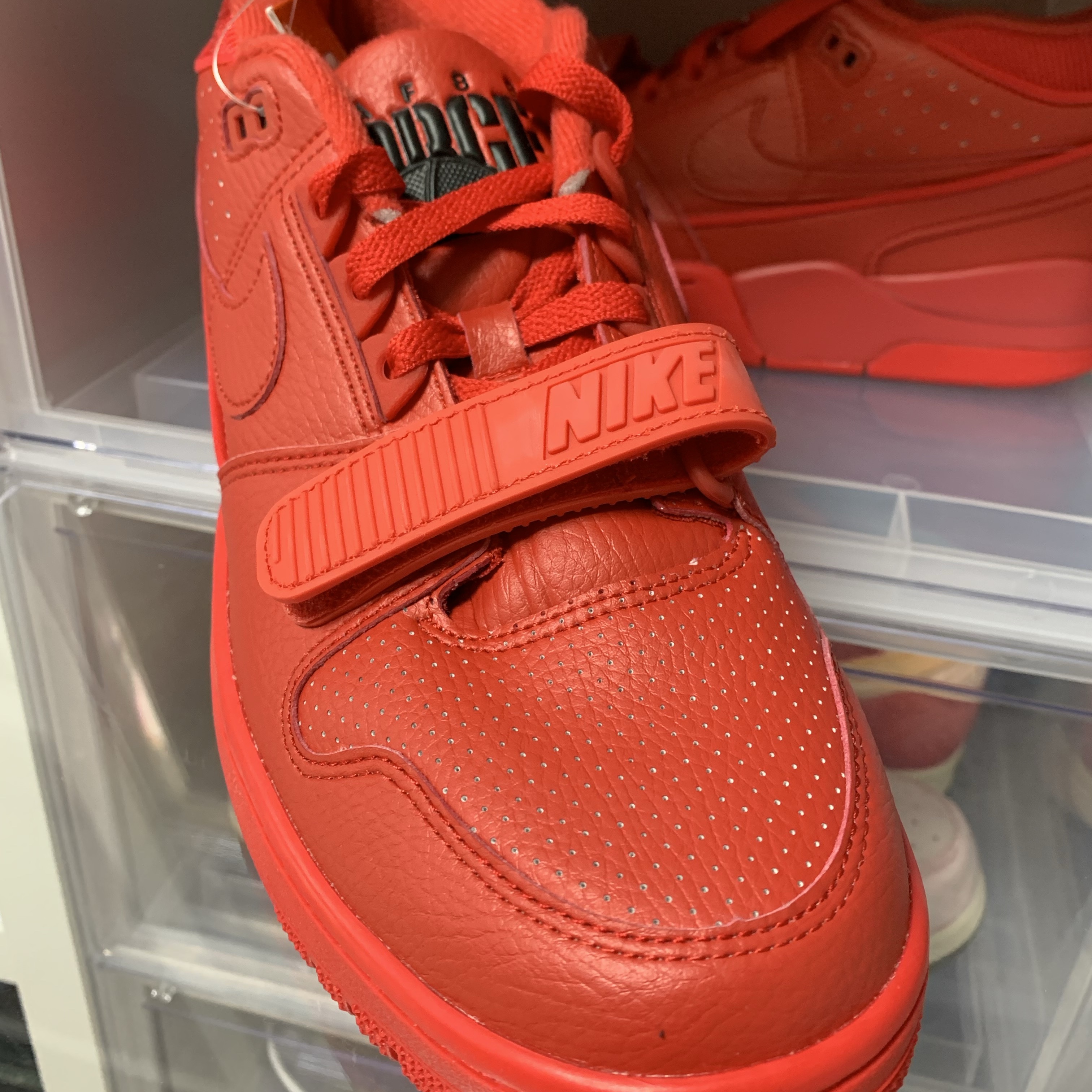 Nike x Billie Eilish Air Alpha Force 88 Fire Red 착용 스타일 - 1