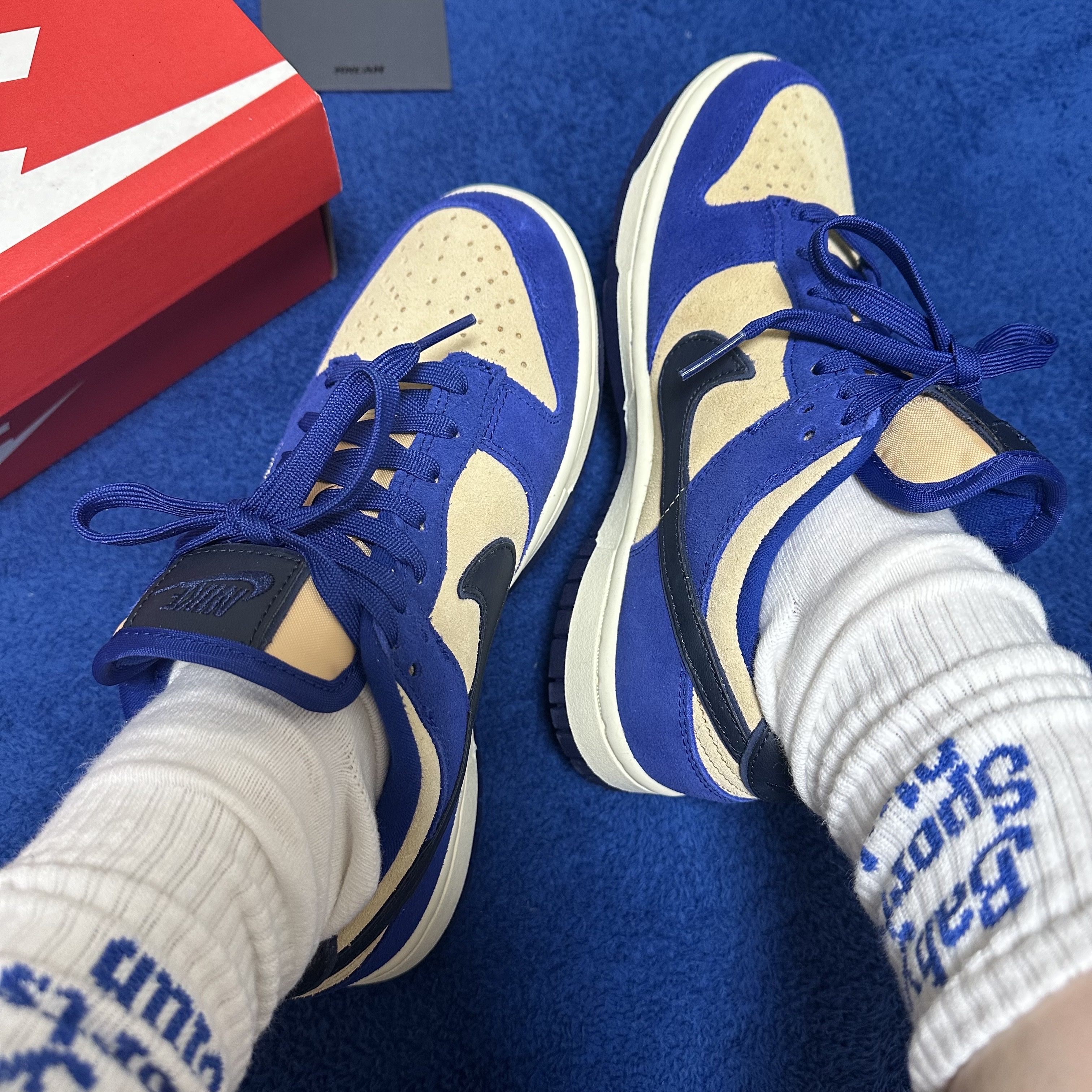 (W) Nike Dunk Low LX Blue Suede 착용 스타일