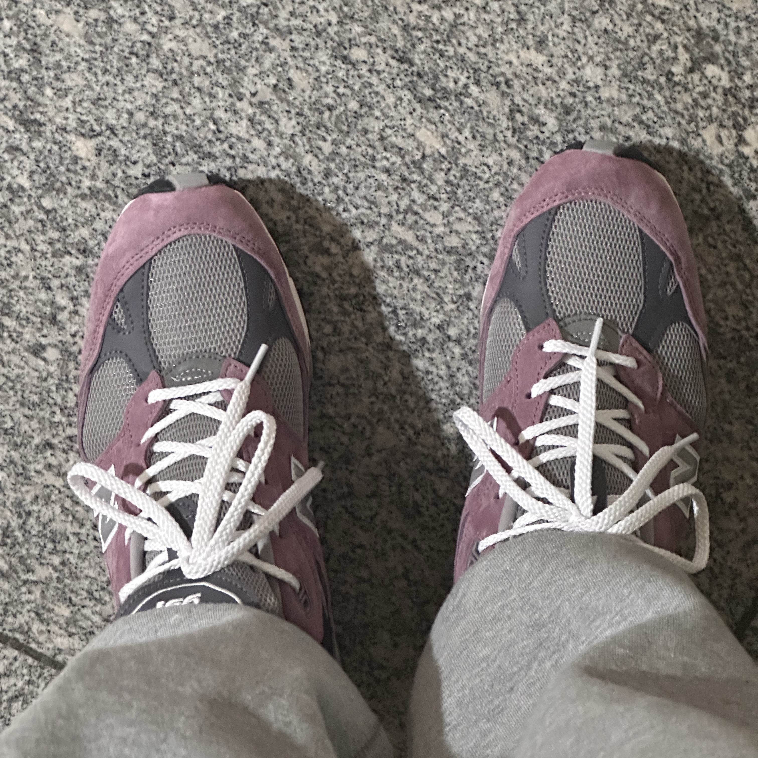 (W) New Balance 991 Made in UK Pink Grey 착용 스타일