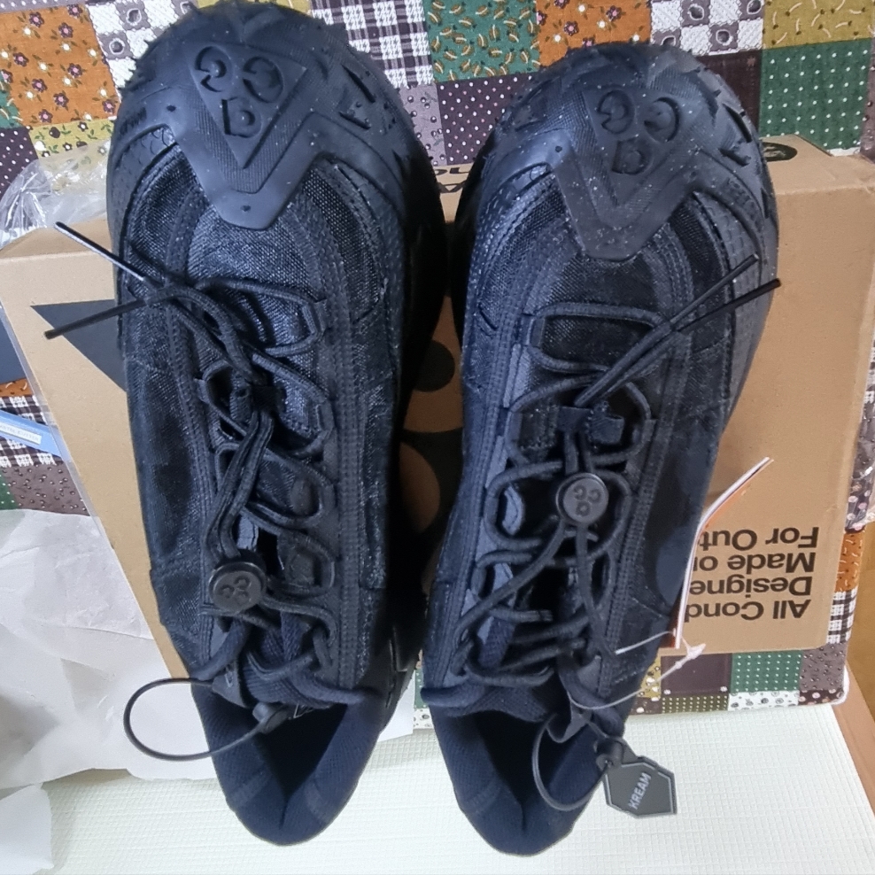 Nike ACG Mountain Fly 2 Low Black, Nike Air Max 97 OG Silver Bullet 2022 착용 스타일