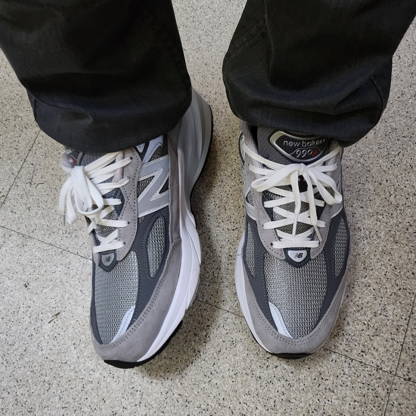 New Balance 990v6 Made in USA Grey - D Standard 착용 스타일