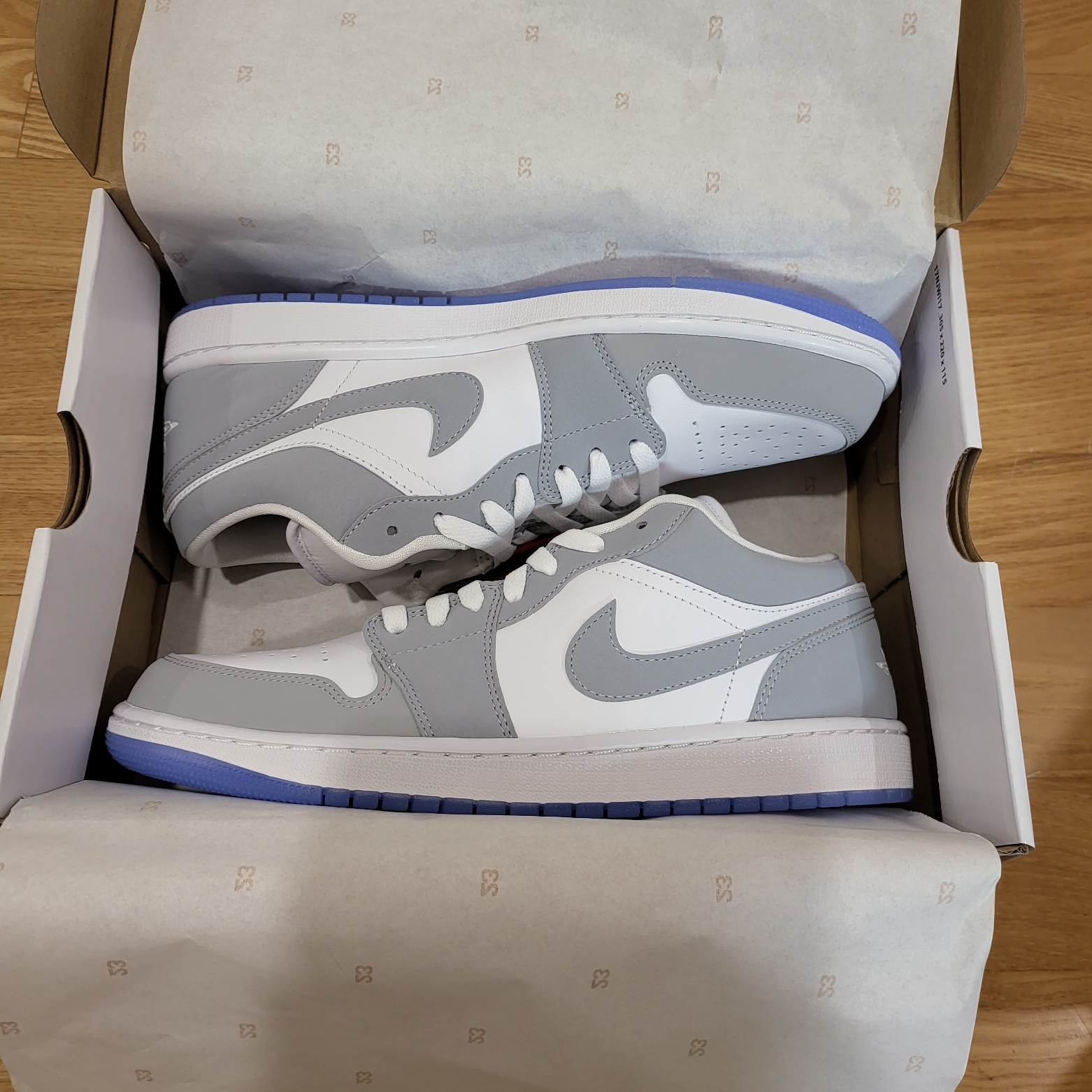 (W) Jordan 1 Low White Wolf Grey 착용 스타일