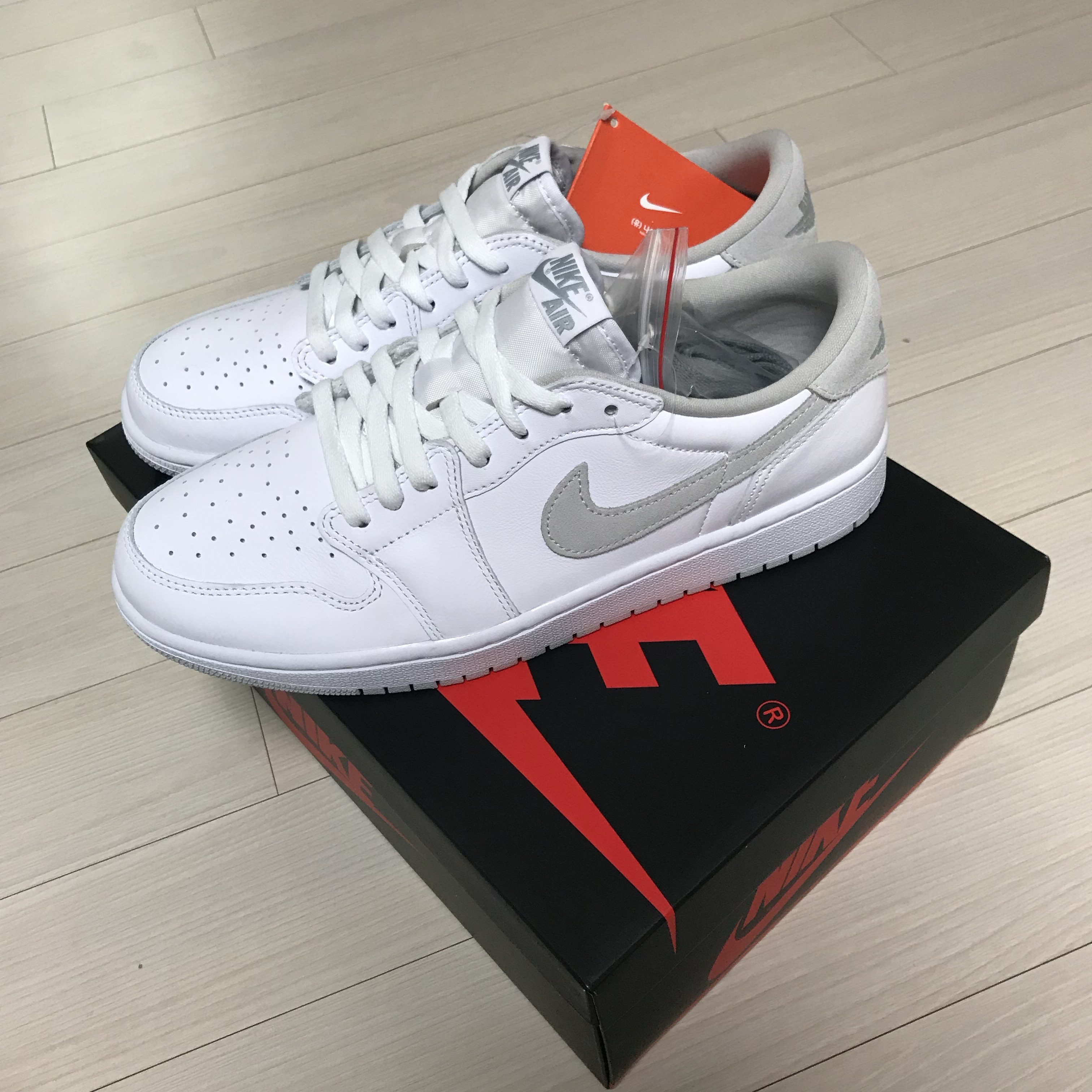 Jordan 1 Low OG Neutral Grey 착용 스타일