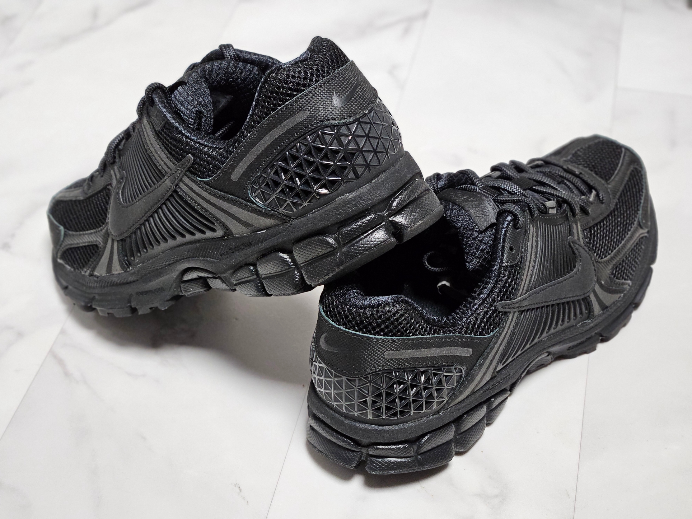 Nike Zoom Vomero 5 SP Black, Nike Zoom Vomero 5 SP Anthracite 2023 착용 스타일 - 5