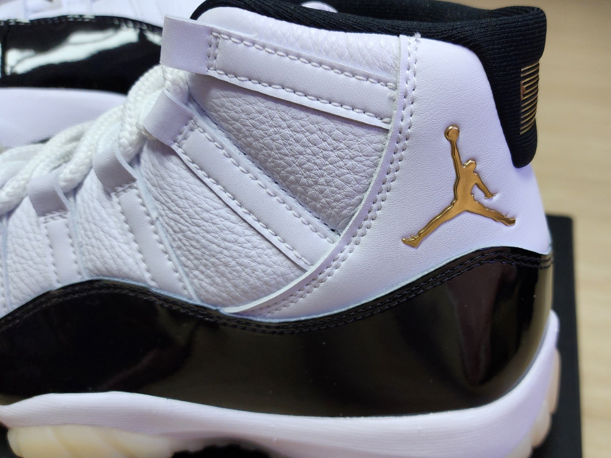 Jordan 11 Retro Gratitude 착용 스타일 - 5