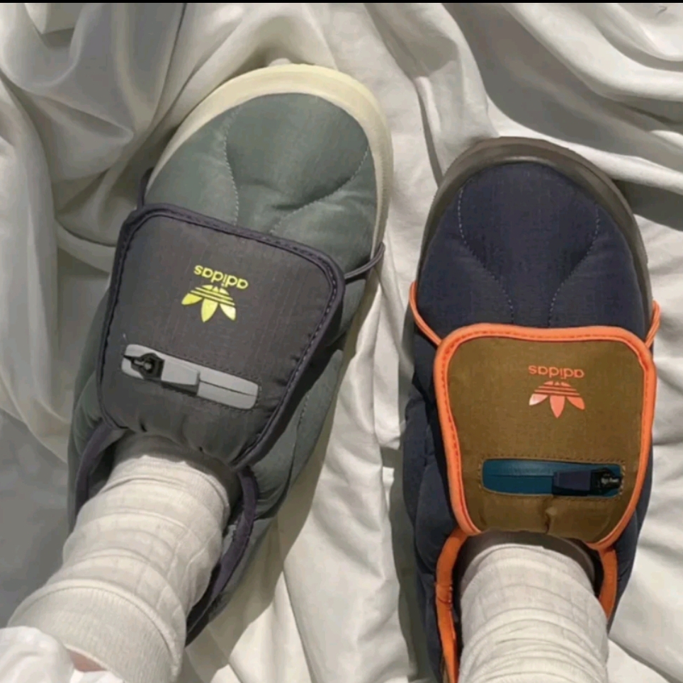 Adidas Puffylette Navy Bronze Orange, Adidas Puffylette Silver Green Grey 착용 스타일 - 3