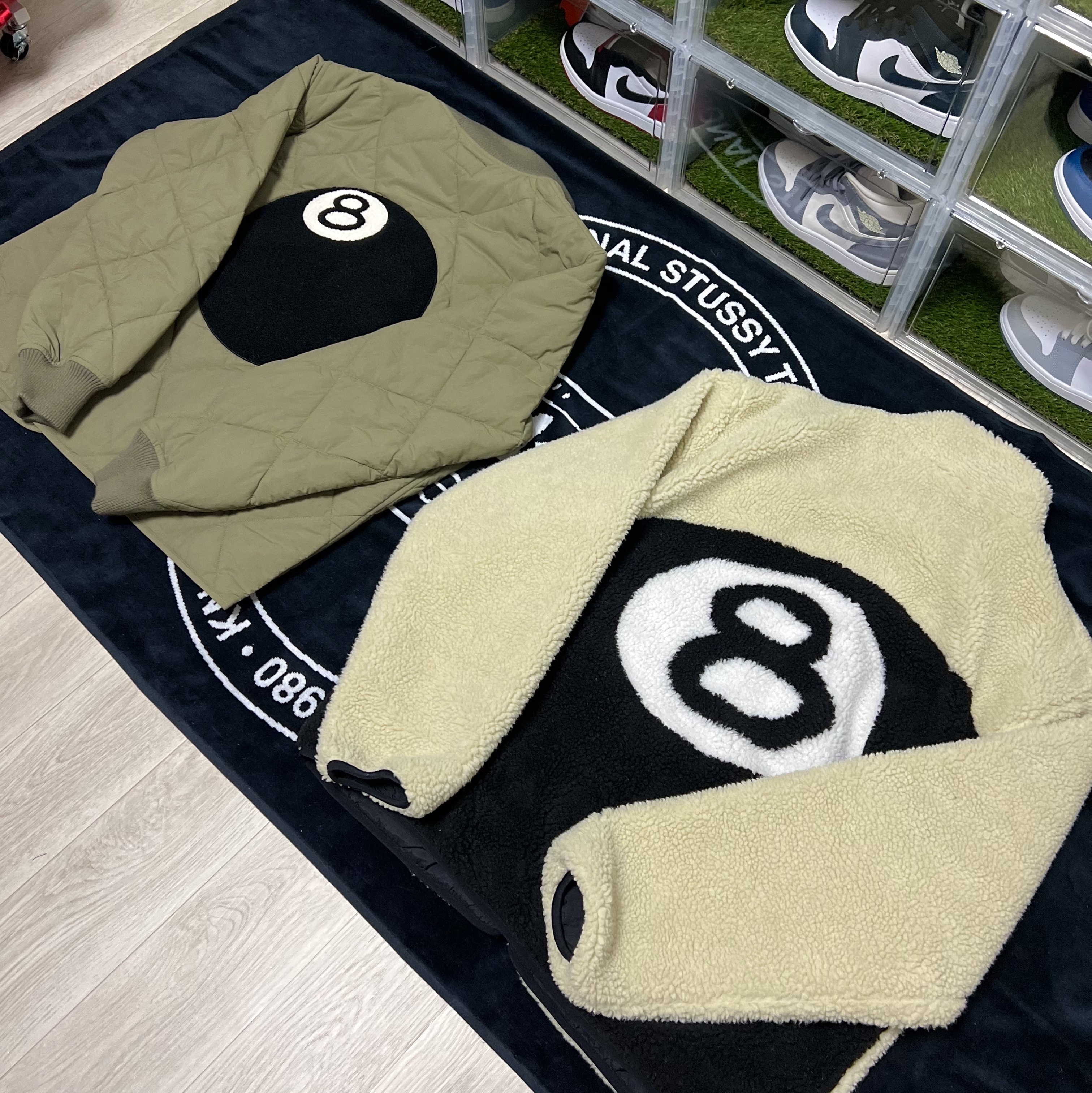 Stussy 8 Ball Quilted Liner Jacket Olive, Stussy 8 Ball Sherpa Jacket Natural 착용 스타일