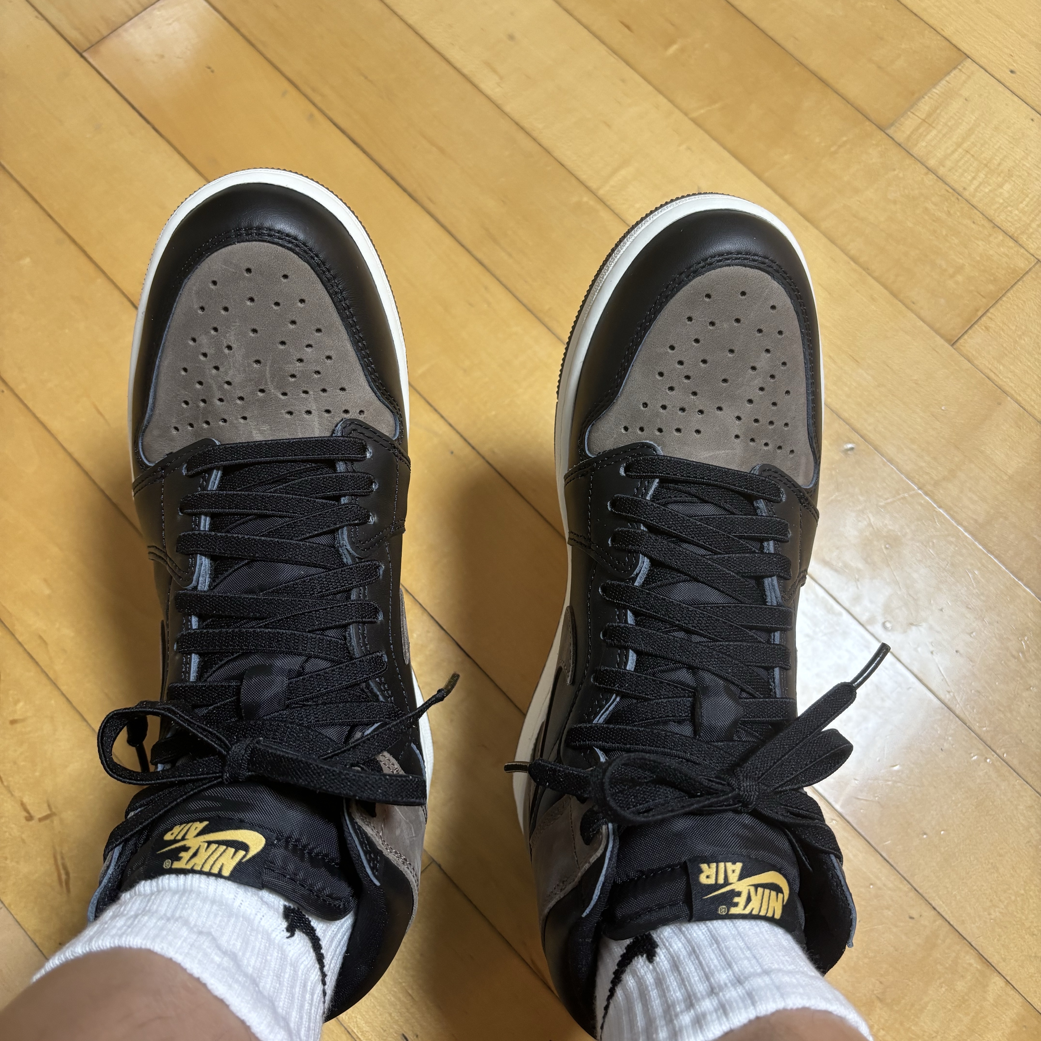 Jordan 1 Retro High OG Palomino 착용 스타일 - 1