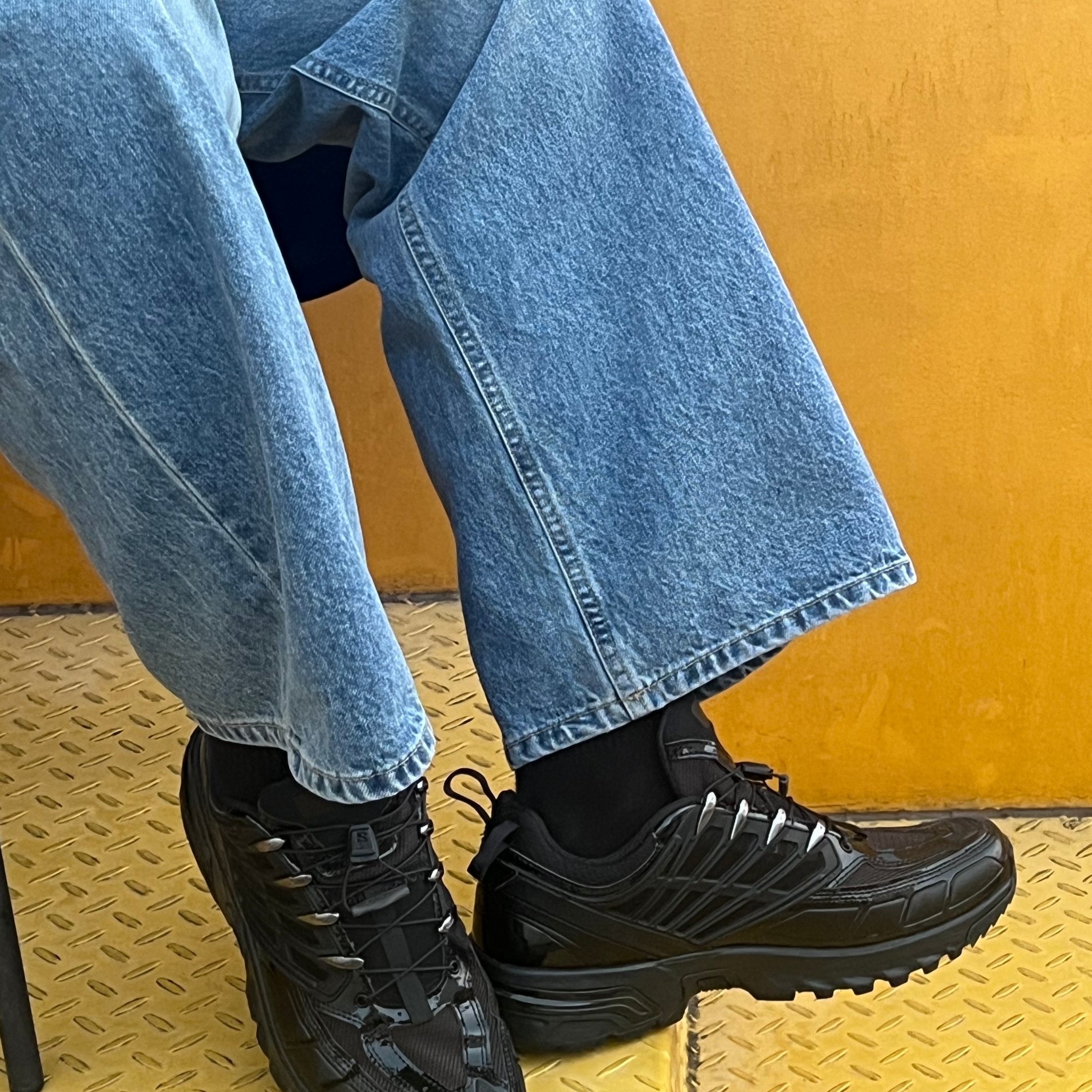 Salomon x MM6 Maison Margiela ACS Pro ADV Black Quiet Shade 착용 스타일