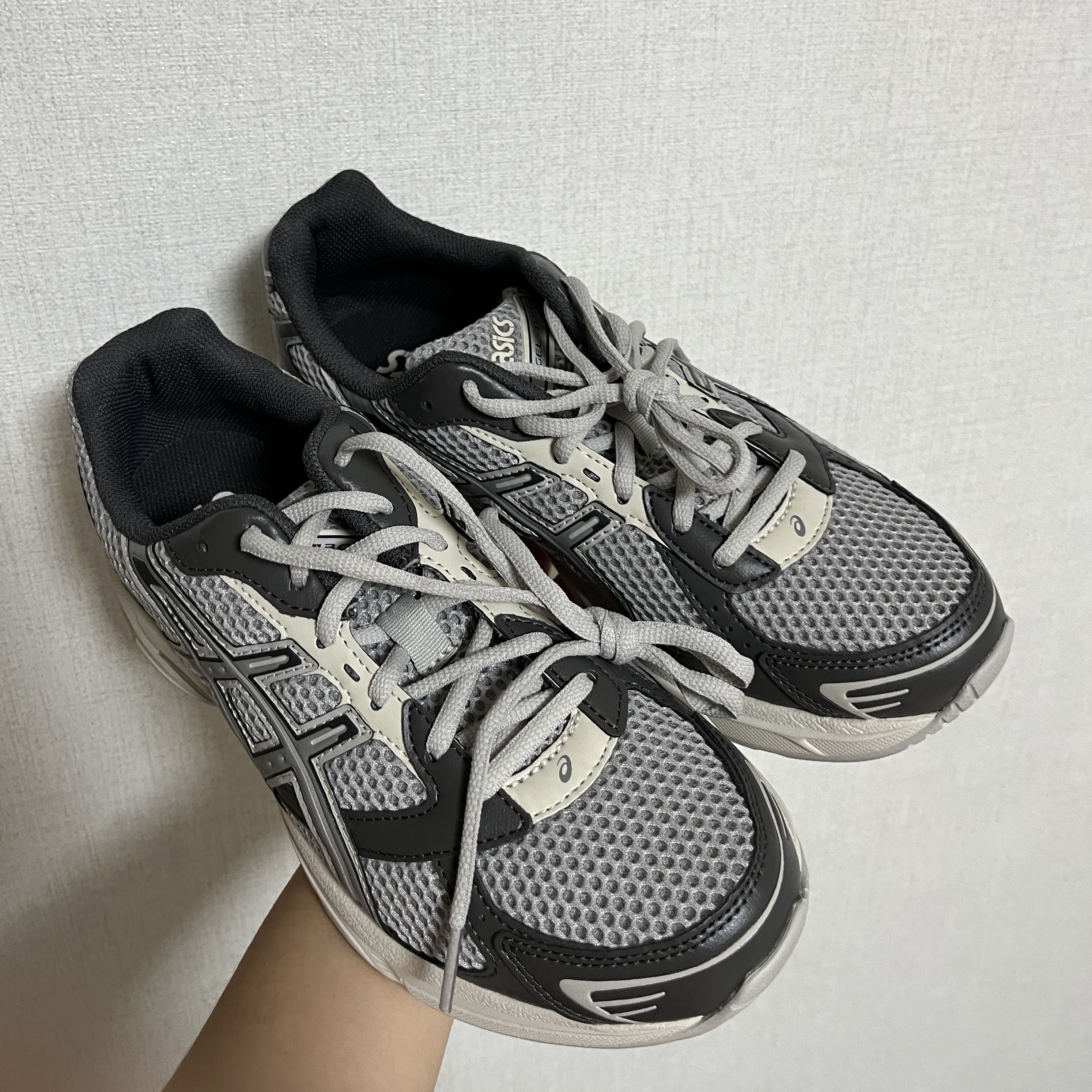Asics Gel-1130 Oyster Grey Clay Grey 착용 스타일