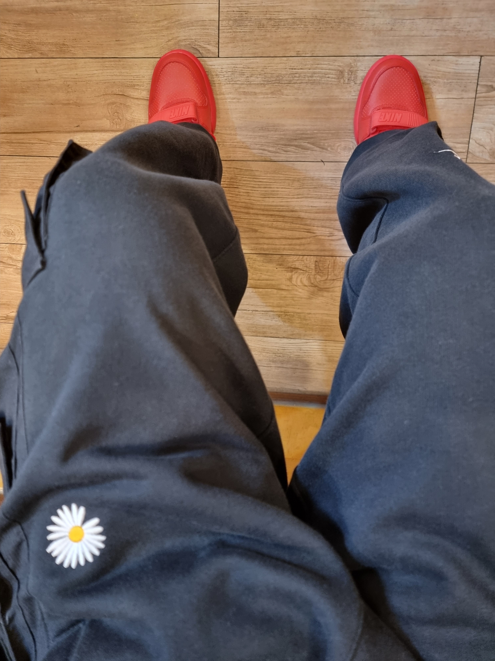 Nike x Billie Eilish Air Alpha Force 88 Fire Red 착용 스타일 - 3