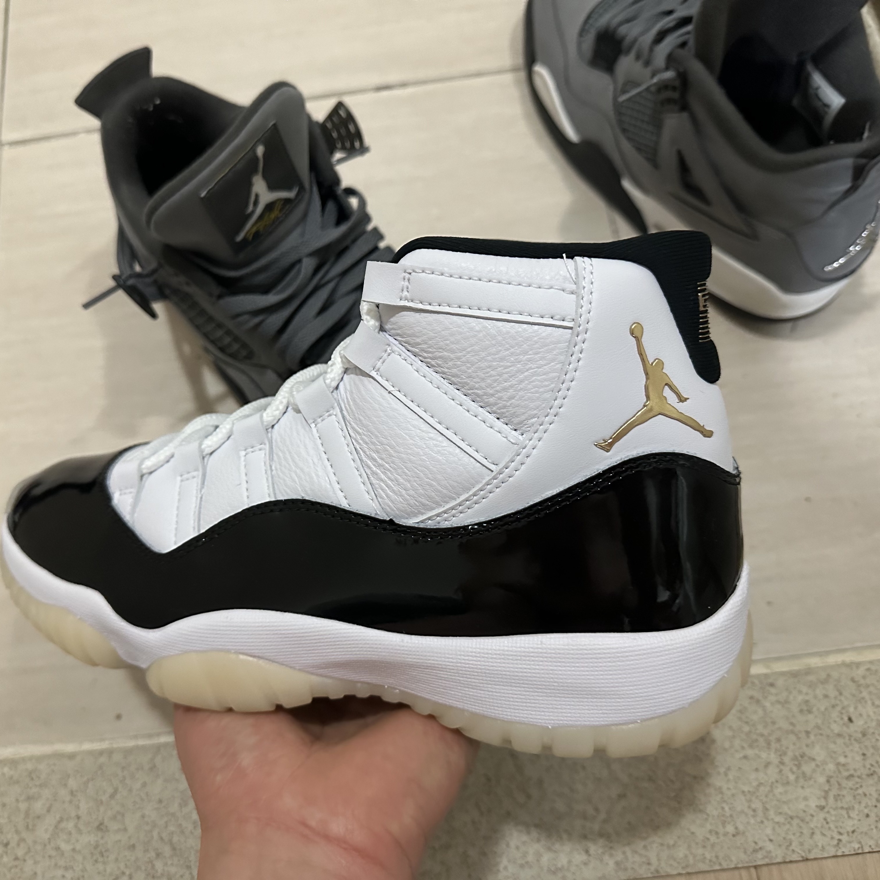 Jordan 11 Retro Gratitude 착용 스타일