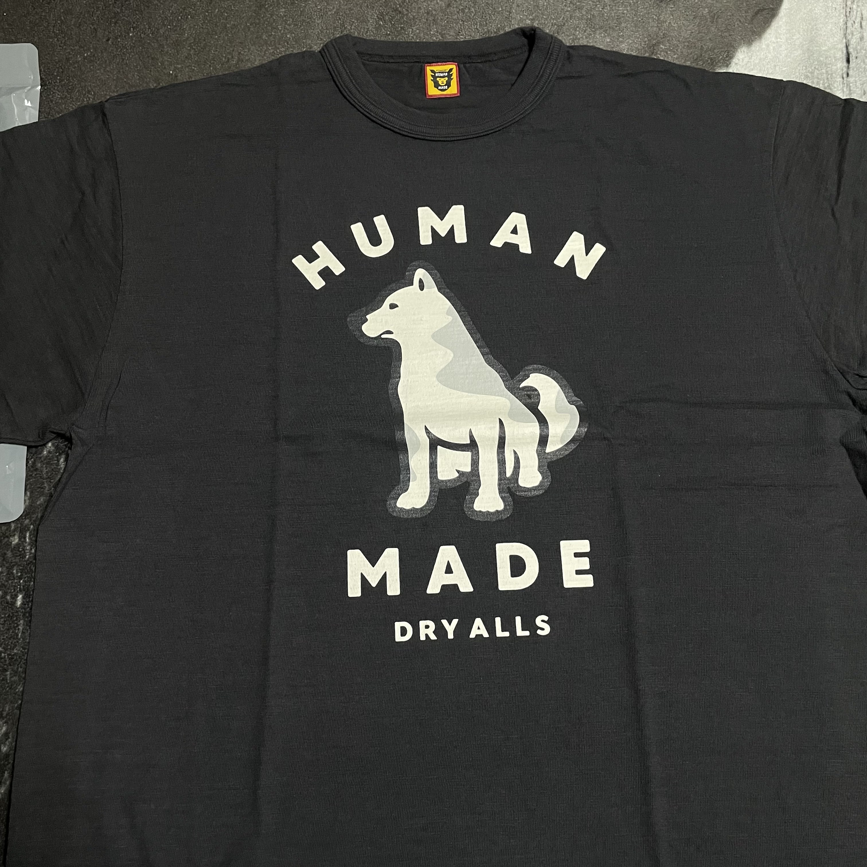 Human Made Worksout 20th Anniversary Jindo Dog Graphic T-Shirt Black, Human Made Worksout 20th Anniversary Jindo Dog Card Case White 착용 스타일 - 2