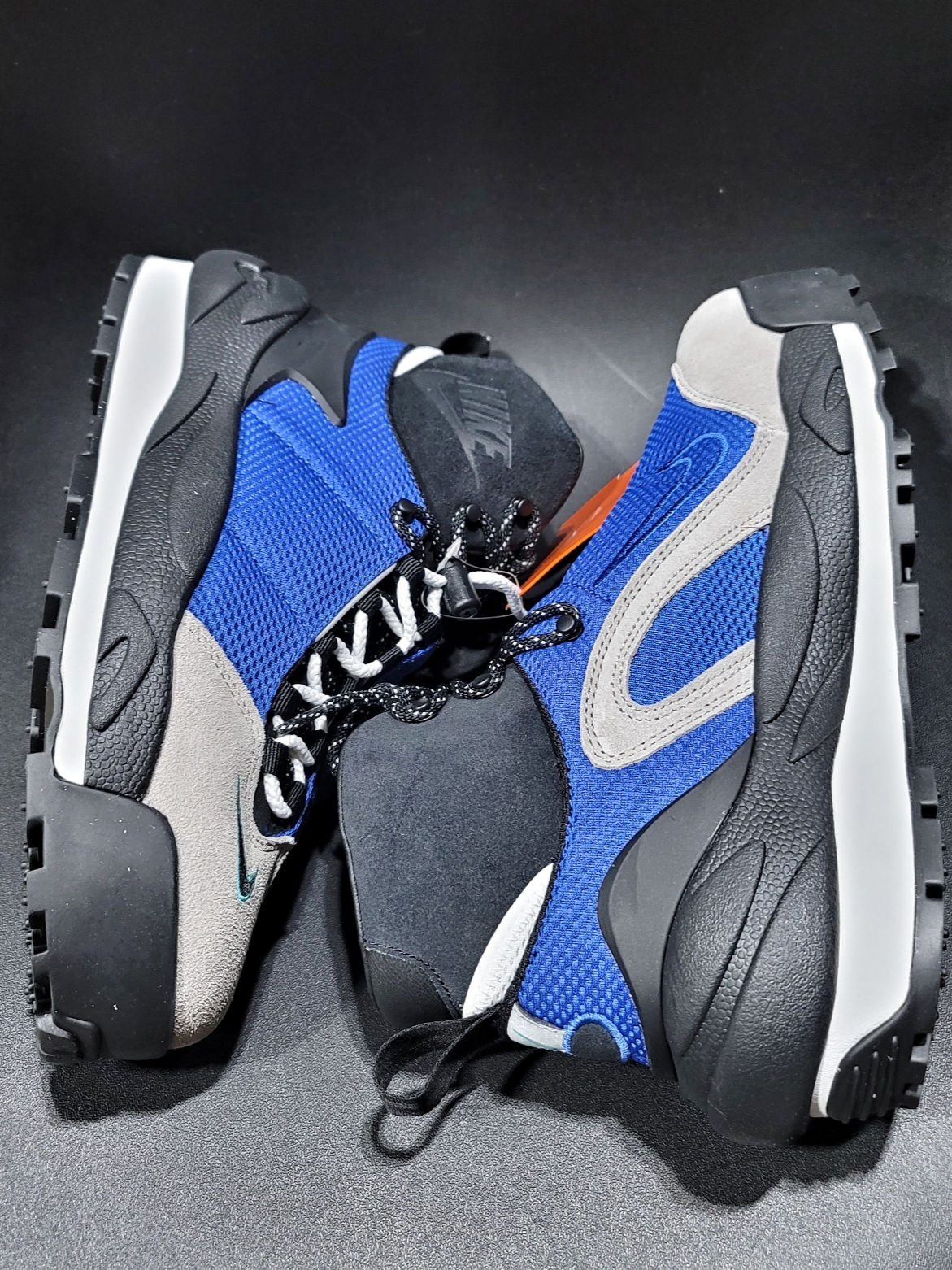 Nike x Sacai Magmascape SP Varsity Royal 착용 스타일 - 2