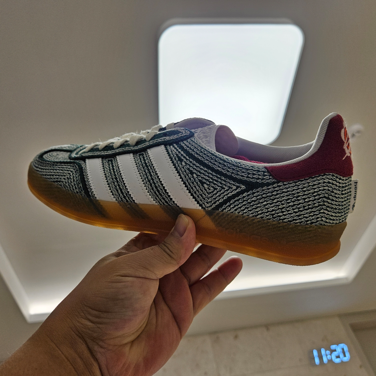 Adidas x Sean Wotherspoon Gazelle Indoor Collegiate Green Cloud White 착용 스타일
