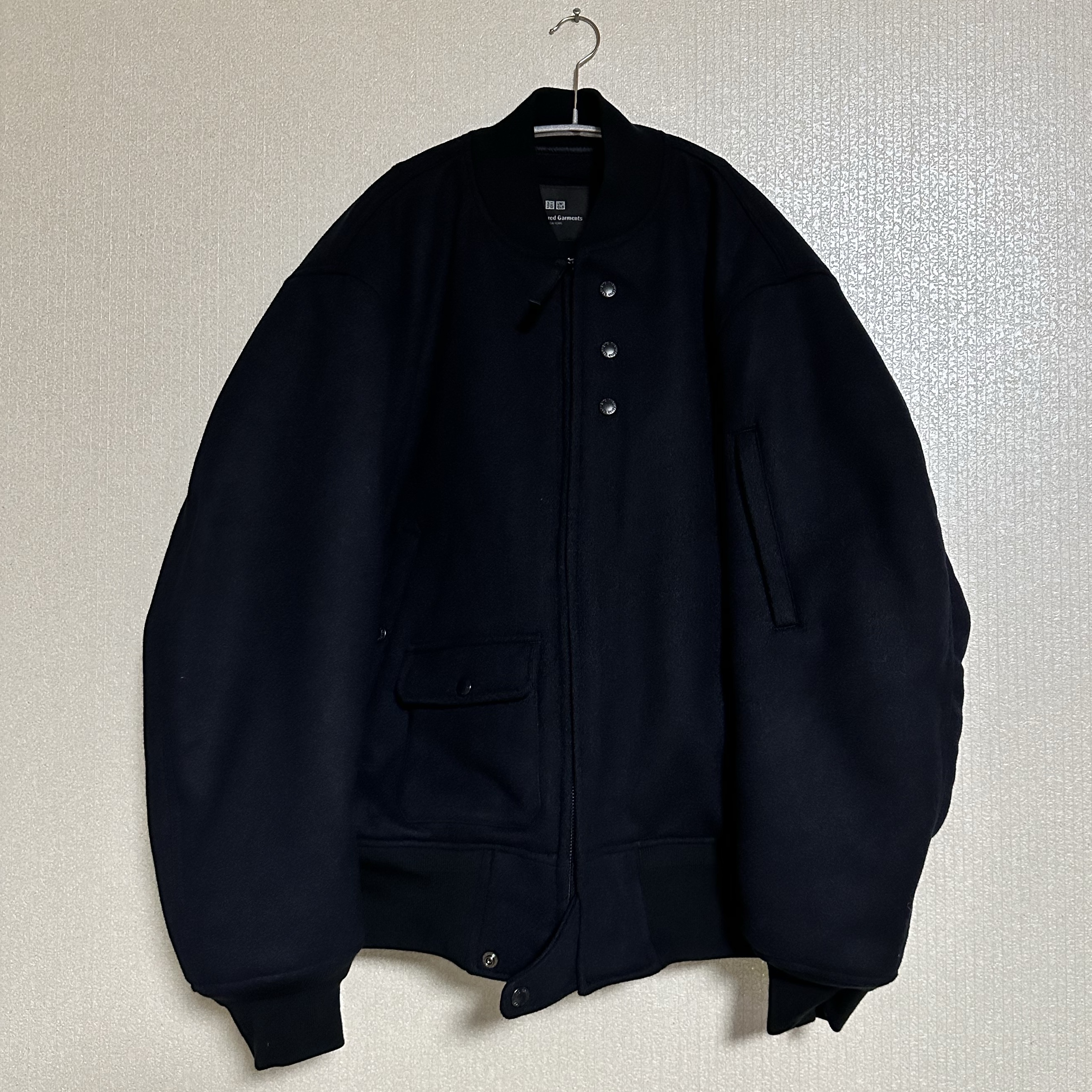 Uniqlo x Engineered Garments Pufftech Short Blouson Navy 착용 스타일 - 4