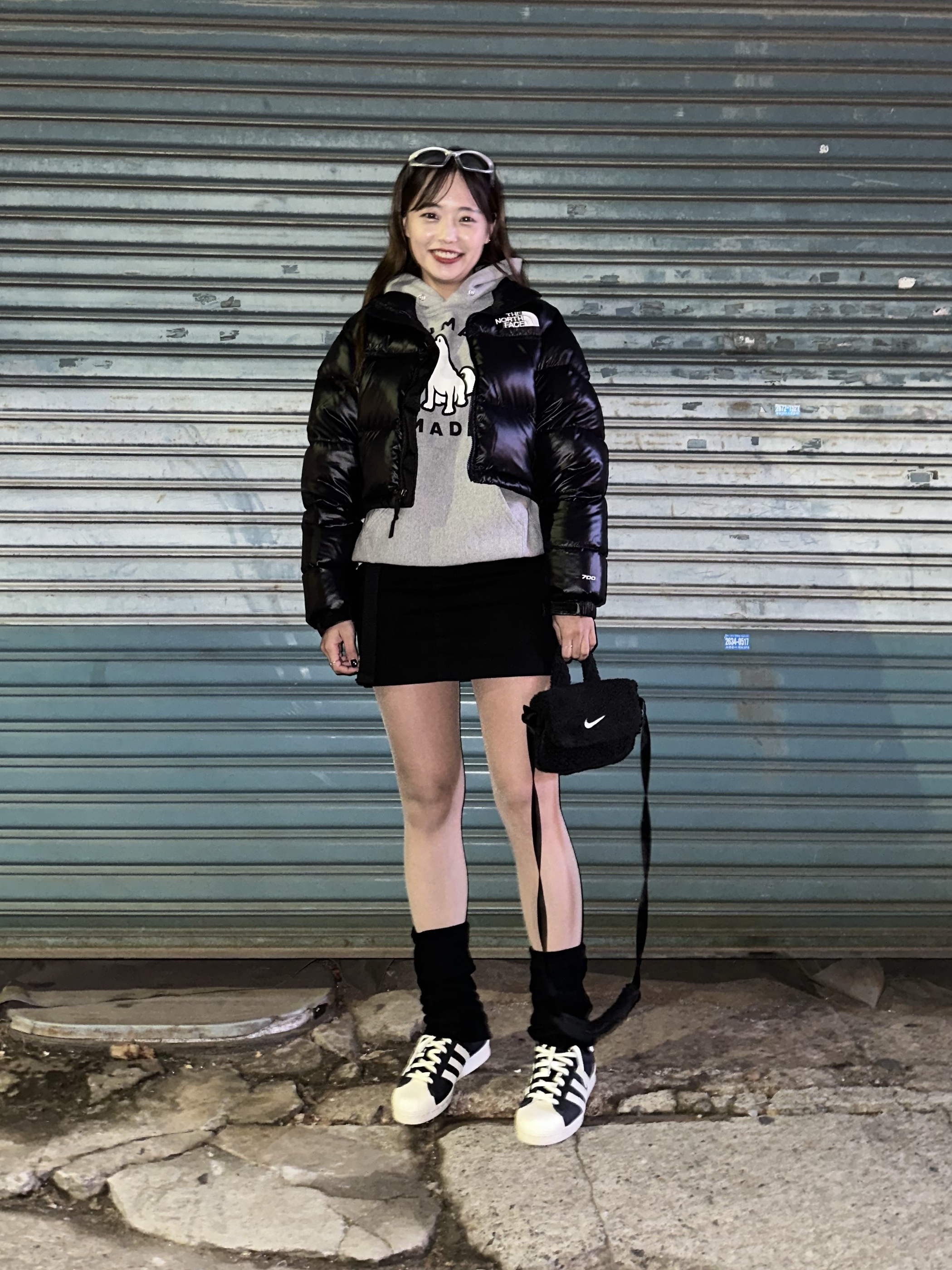 Human Made Worksout 20th Anniversary Jindo Dog Heavy Weight Hoodie Grey, (Kids) Nike NSW Faux Fur Crossbody Bag Black 착용 스타일 - 3