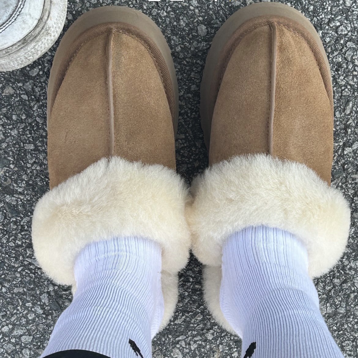 (W) UGG Disquette Slipper Chestnut 착용 스타일