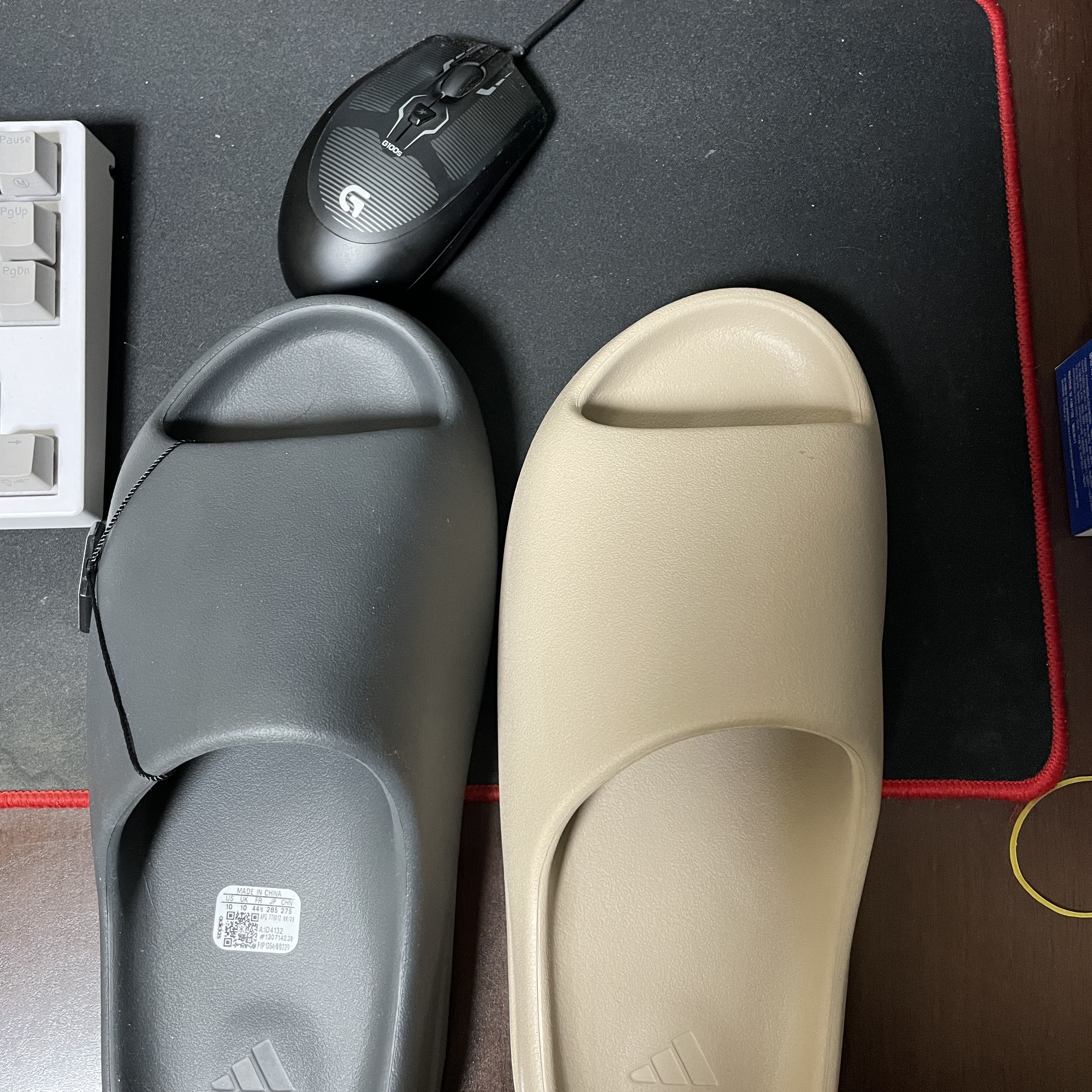 Adidas Yeezy Slide Granite, Adidas Yeezy Slide Pure - Re-Release Ver. 착용 스타일