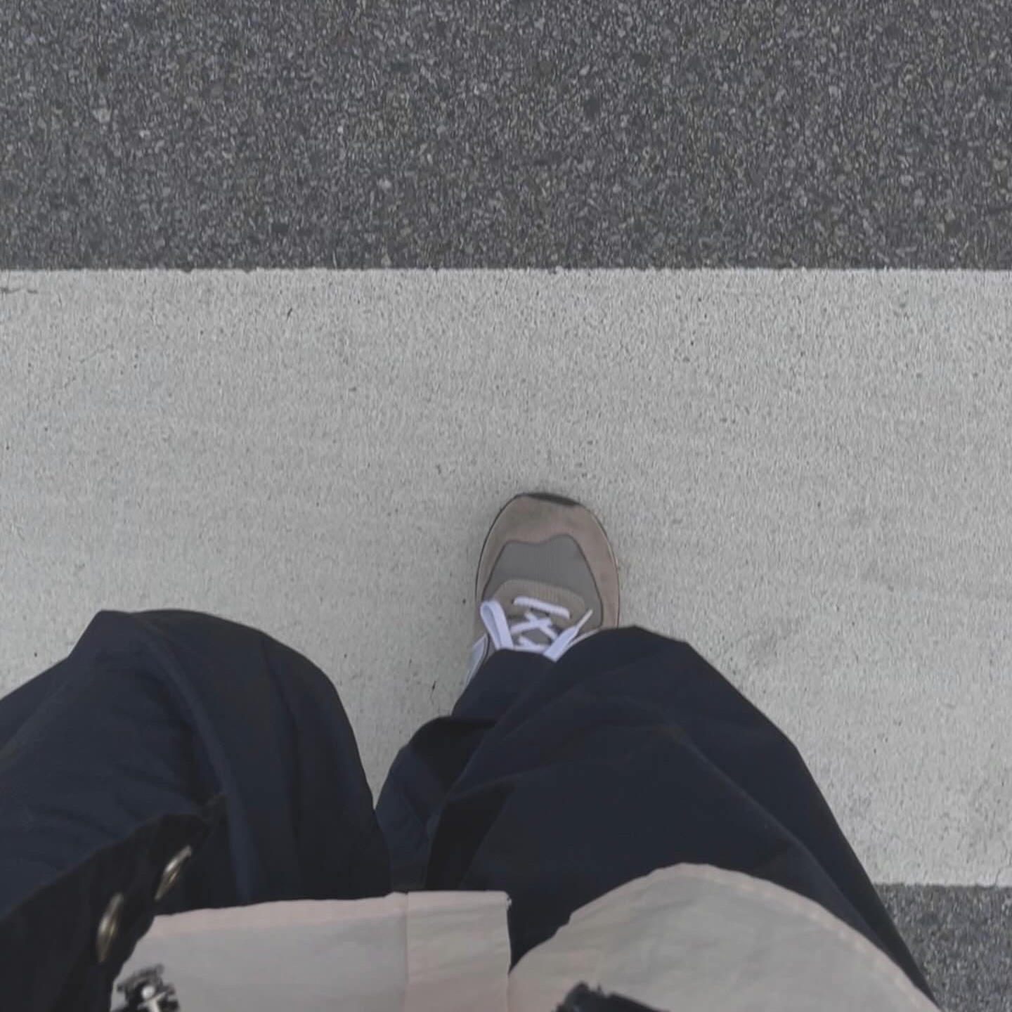 New Balance 574 Grey - D Standard 착용 스타일