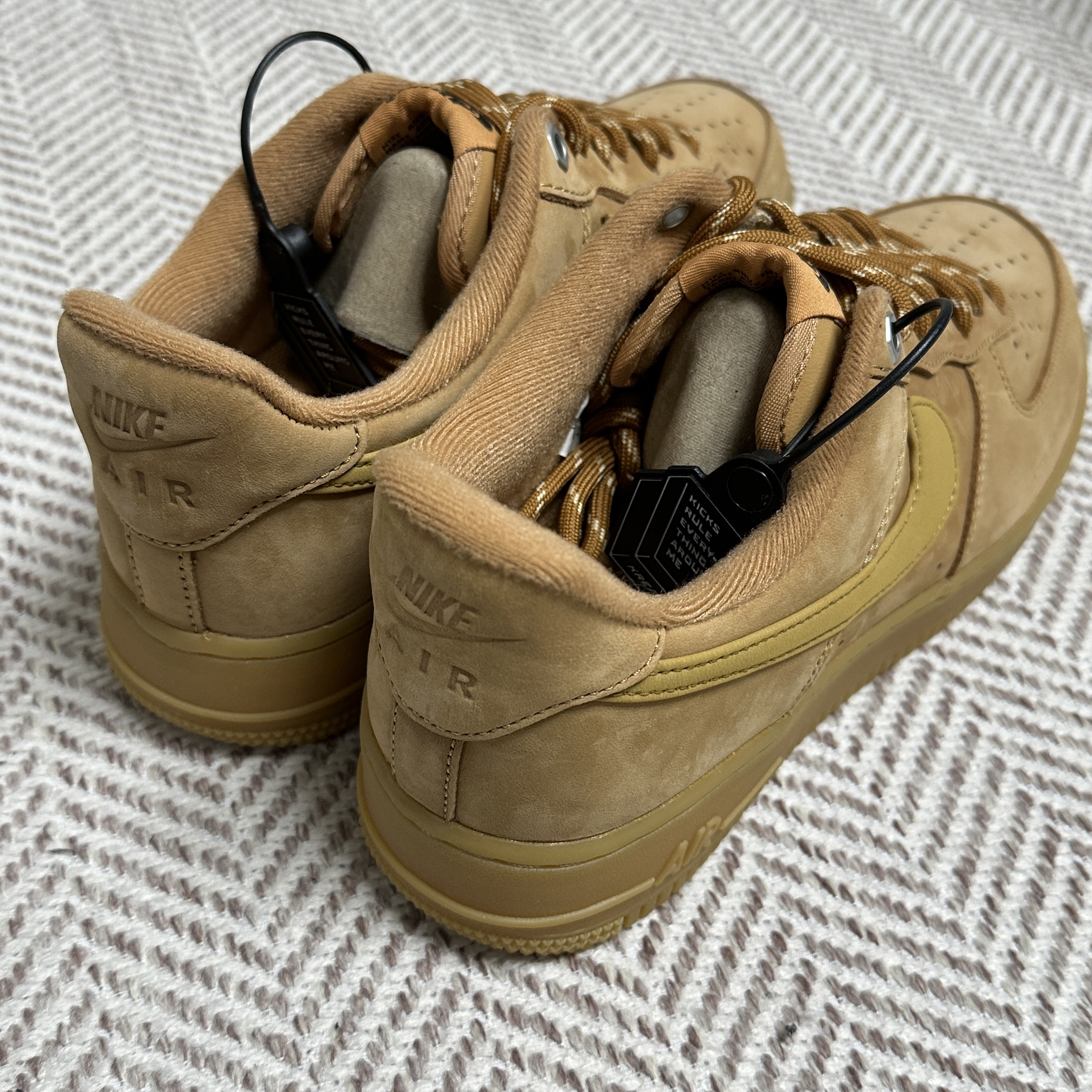 Nike Air Force 1 '07 WB Flax 착용 스타일 - 2