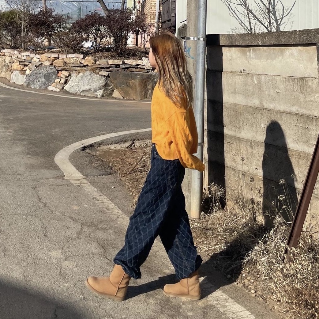 (W) UGG Classic Short II Boots Chestnut 착용 스타일