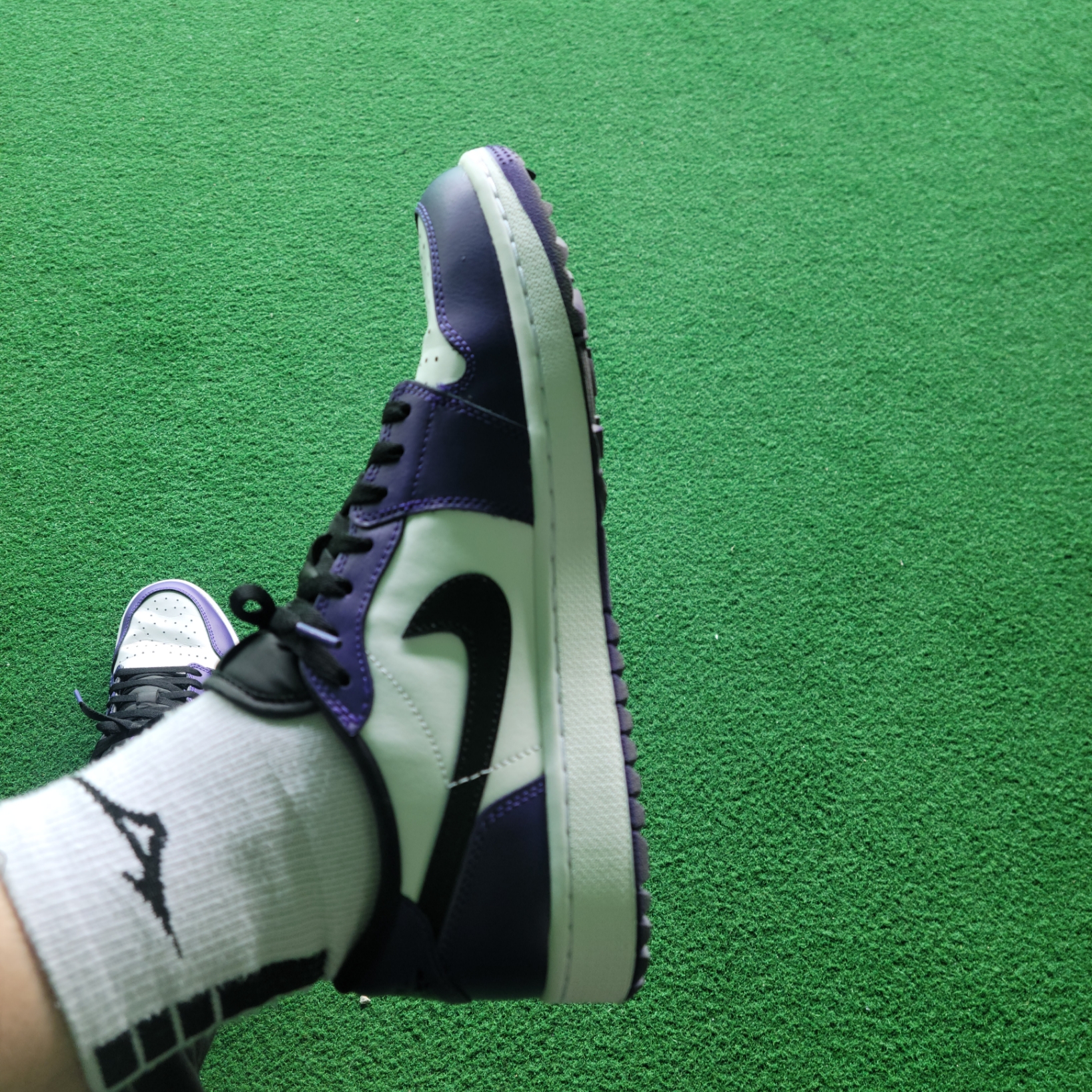 Jordan 1 Low Golf Court Purple 착용 스타일