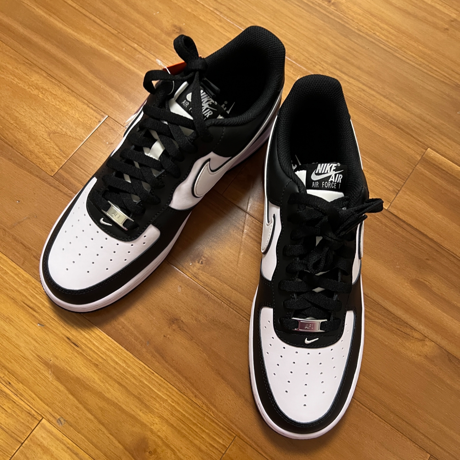Nike Air Force 1 '07 Black White 착용 스타일